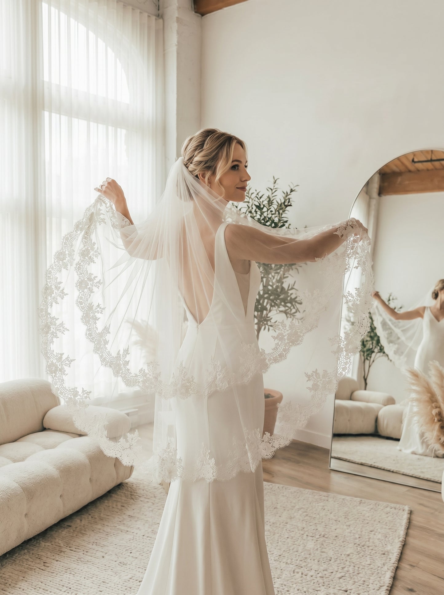 Retro Hollywood Voluminous Fingertip Veil - Layered Soft Tulle Bridal Veil with Metal Comb, Classic Bridal Blusher Veil LUNA-X58