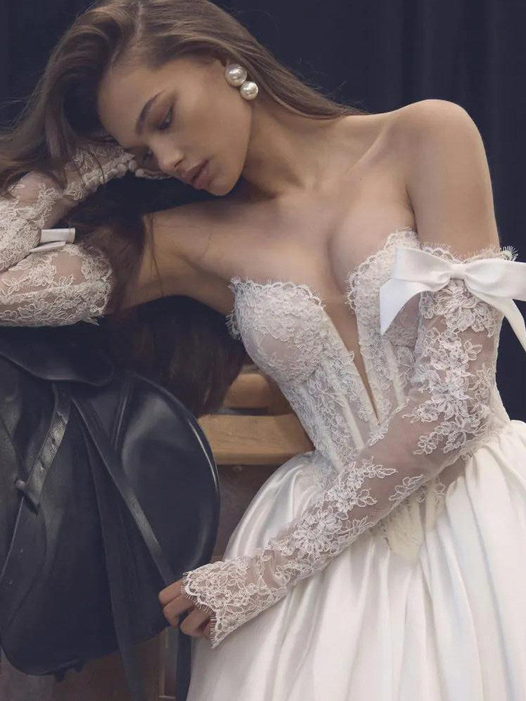 Vintage Coquette Lace Bridal Sleeves - 55cm Detachable Wedding Gloves with Satin Bows - Eyelash Lace Fingerless Arm Cuffs with Elastic Top LUNA-X319