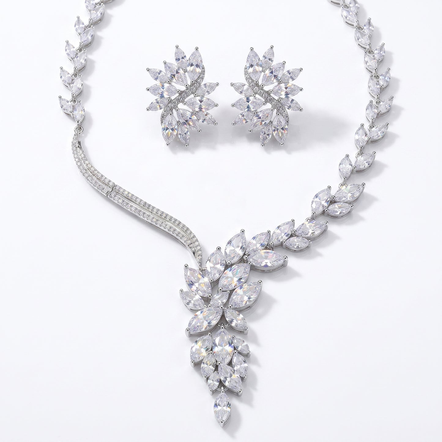 "Goddess of Laurel" Vintage Asymmetric Wedding Jewelry Set, Radiant Cluster Leaf Choker, Statement Floral Earrings & Adjustable Bracelet Trio LUNA-X169