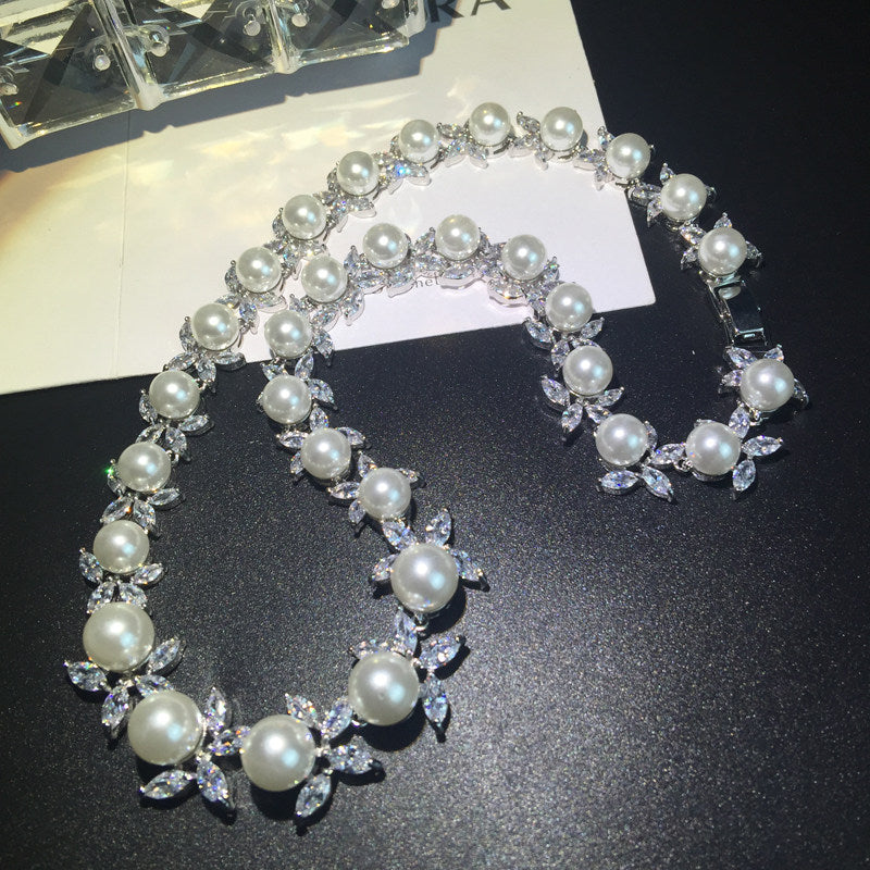 Vintage Sunburst Medallion Bridal Jewelry Set, Luxury Platinum Plated AAA Zircon Geometric Round Choker Necklace & Petite Stud Earrings Duo  LUNA-X154