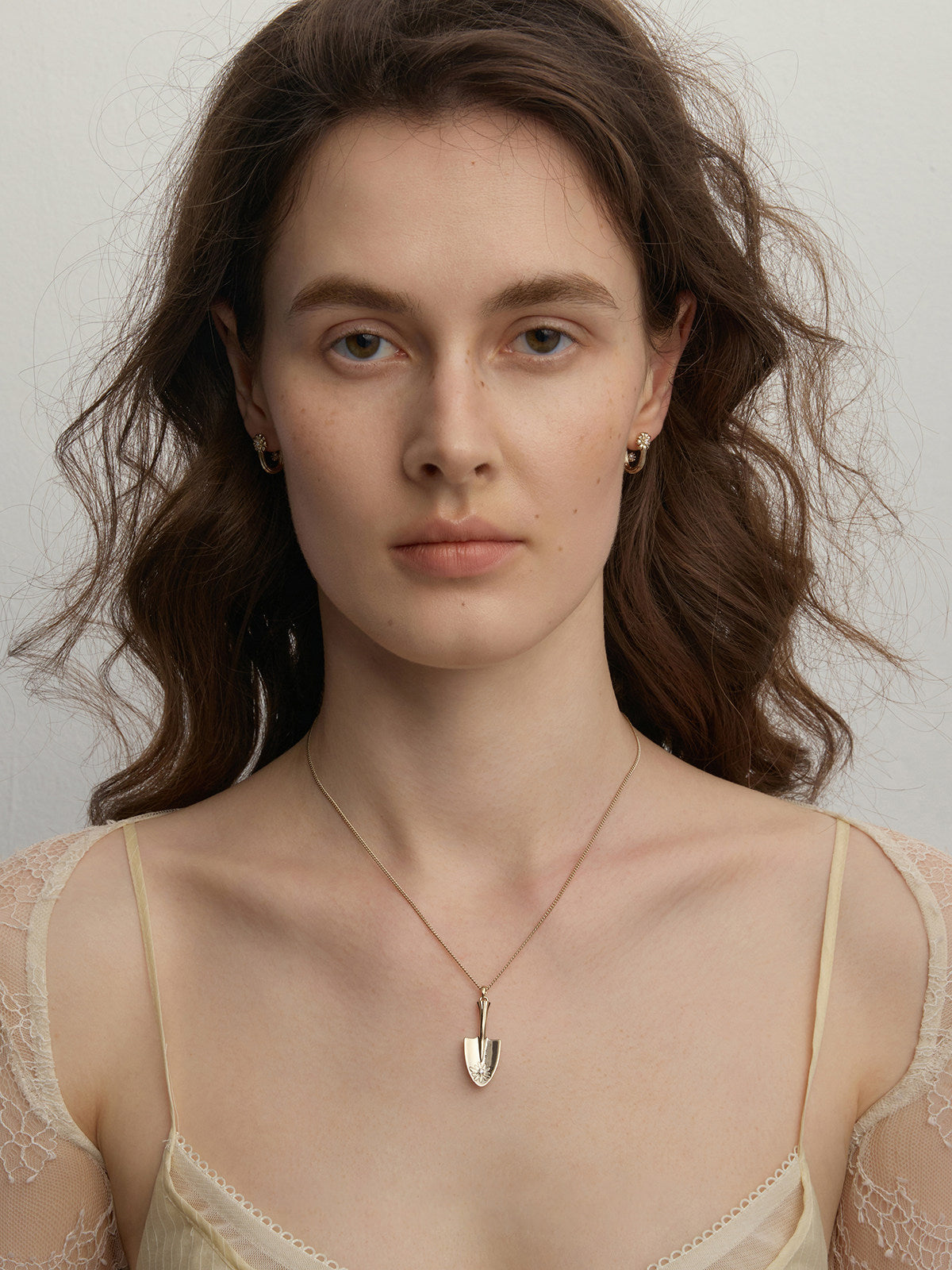 Dual Size Garden Trowel Daisy Pendant Necklace For Women Light Titanium Gold Plated Copper Zircon Nature Gardener Jewelry Mini Short Chain & Oversized Extra Long Sweater Chain Two Options   LUNA-X270