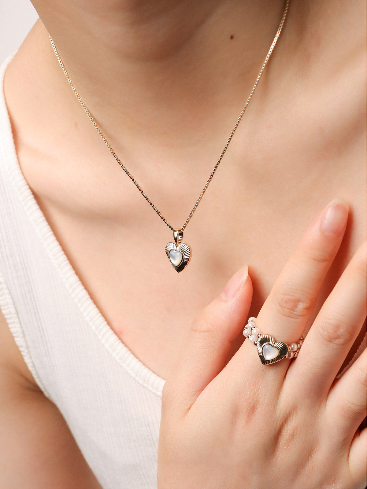 Moonlight Radiant Heart Natural White Mother of Pearl Pendant Necklace, Pale Titanium Gold Box Chain Adjustable Collarbone Jewelry for Women  LUNA-X251