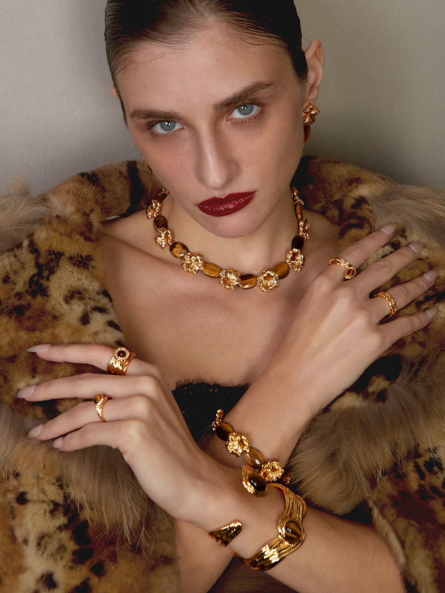 Vintage Gold Flower Tiger Eye Beaded Choker Necklace for Women, Inlaid Cubic Zirconia Natural Tiger Eye Stone Adjustable 46+10cm Extension Chain Retro Statement Layerable Fashion Jewelry Gift  LUNA-X296