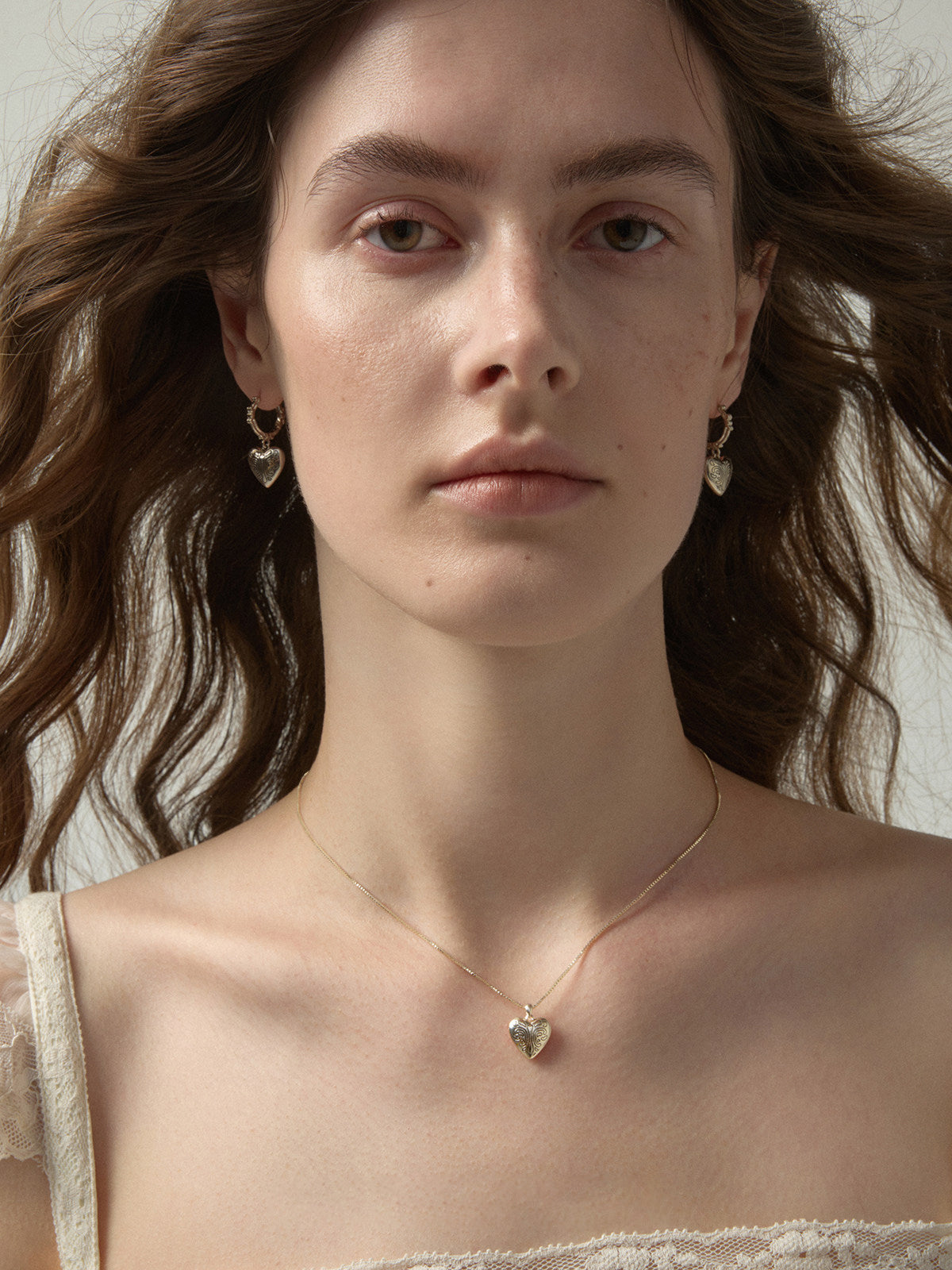 Vintage Engraved Swirl Heart Pendant Necklace For Women Light Titanium Gold Plated Copper Adjustable 36+6cm Box Chain Minimalist Retro Emotional Layering Jewelry  LUNA-X276