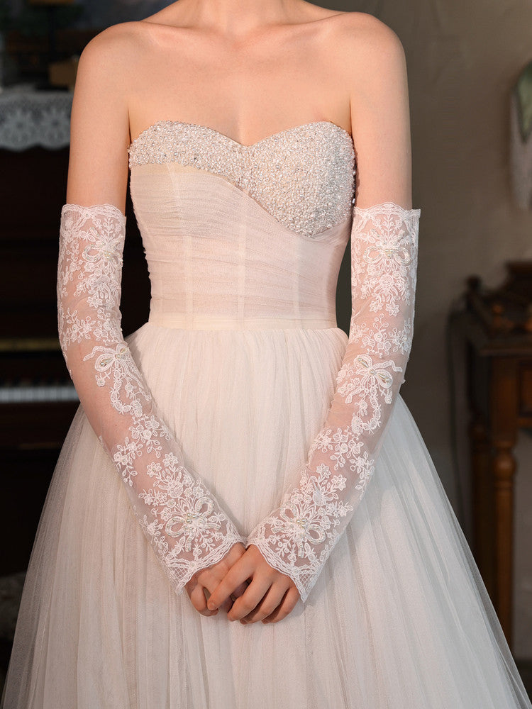 Vintage Off-White Lace Bridal Gloves 46cm Elbow-Length Fingerless Wedding Sleeves | Romantic Beaded Bow Knot Cottagecore Bridal Cuffs | LUNA-X325