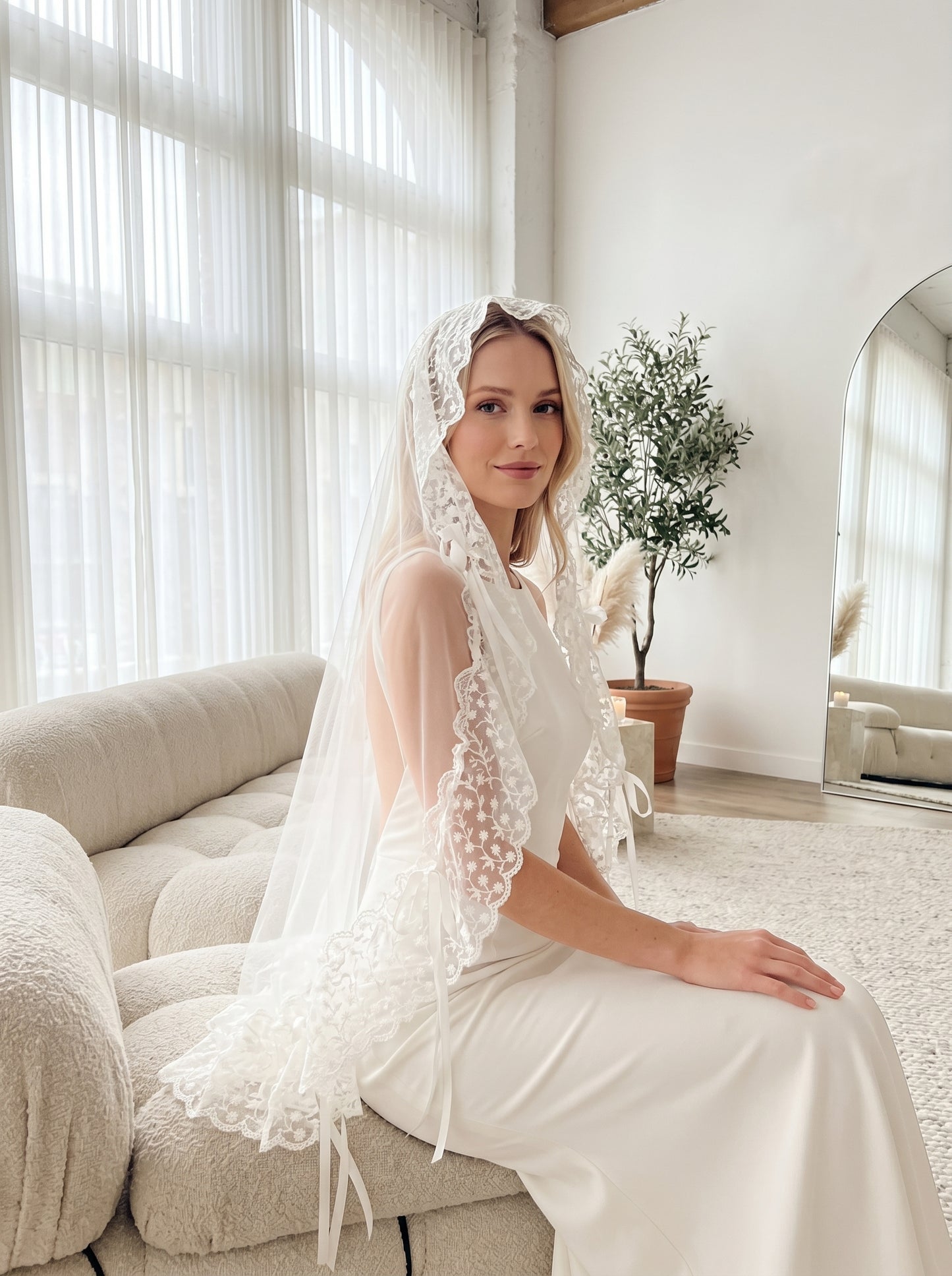 French Lace Bridal Bow Veil - 150cm Vintage Embroidery Ribbon Veil, Comb-Free Elegant Mantilla Wedding Veil LUNA-X59