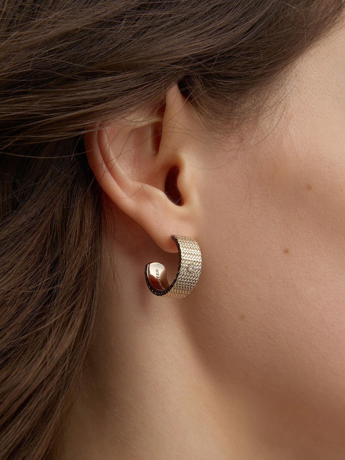 SUN HUNTER Woven Mesh Huggie Hoop Earrings & Ear Cuffs For Women S925 Silver Post Zircon Inlaid Two Tone Light Titanium Gold Silver Vintage Textured No Piercing Ear Jewelry Set  LUNA-X272