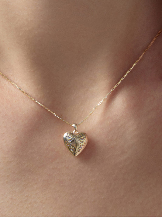 Vintage Engraved Swirl Heart Pendant Necklace For Women Light Titanium Gold Plated Copper Adjustable 36+6cm Box Chain Minimalist Retro Emotional Layering Jewelry  LUNA-X276