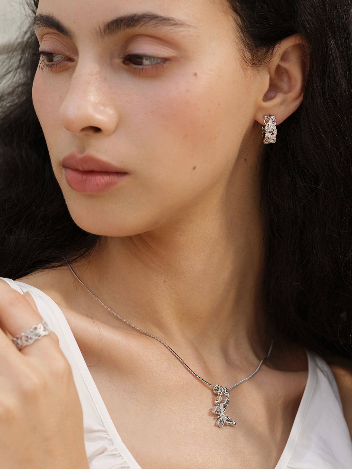 SUN HUNTER Vintage Lace Butterfly Hoop Earrings For Women S925 Silver Post C Shape Hollow Zircon Hoops Two Tone Silver Light Titanium Gold Elegant Retro Statement Jewelry  LUNA-X268