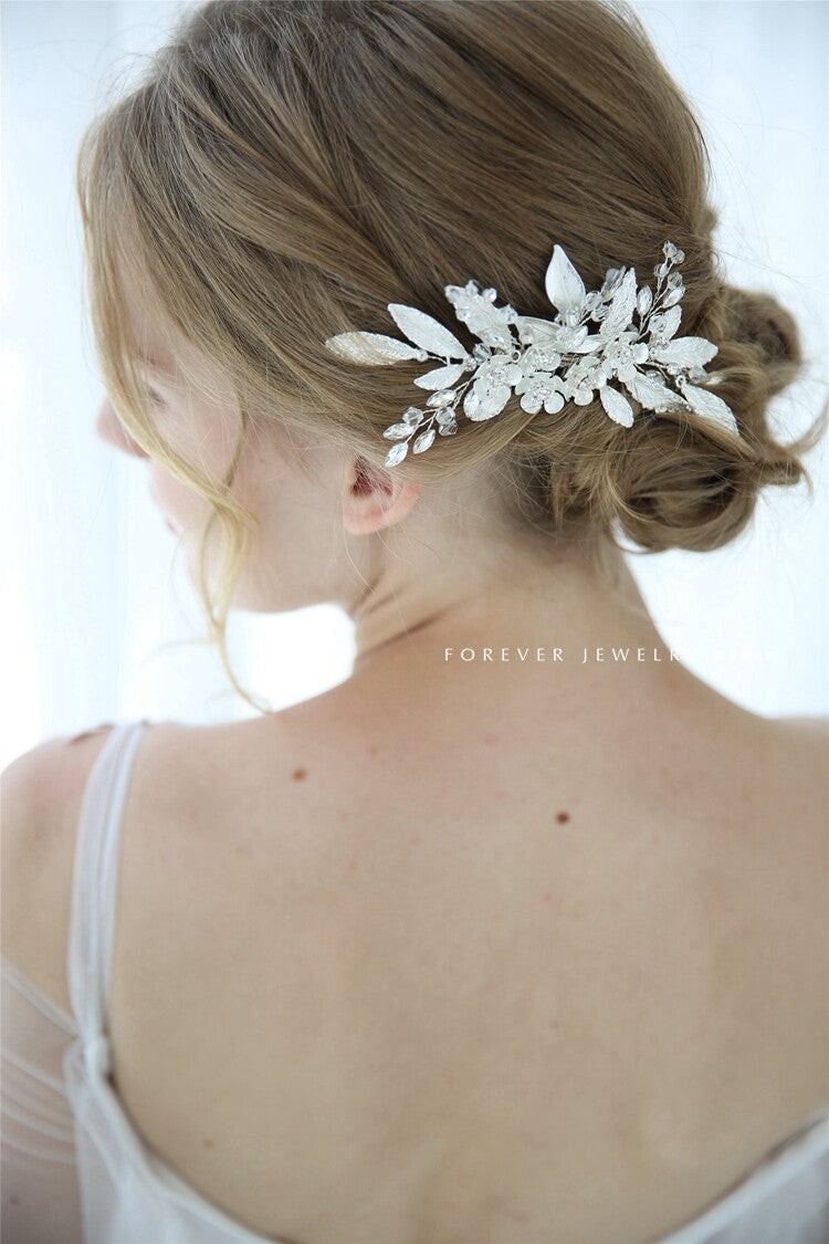 Silver Crystal Floral Bridal Hair Comb with Glass Rhinestones - Wedding Headpiece (14.5cm) LUNA-X193