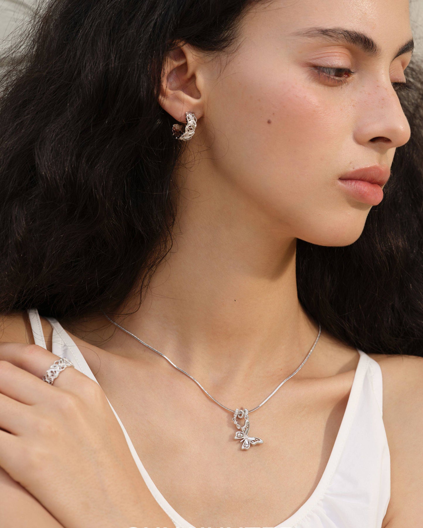 SUN HUNTER Vintage Lace Butterfly Hoop Earrings For Women S925 Silver Post C Shape Hollow Zircon Hoops Two Tone Silver Light Titanium Gold Elegant Retro Statement Jewelry  LUNA-X268