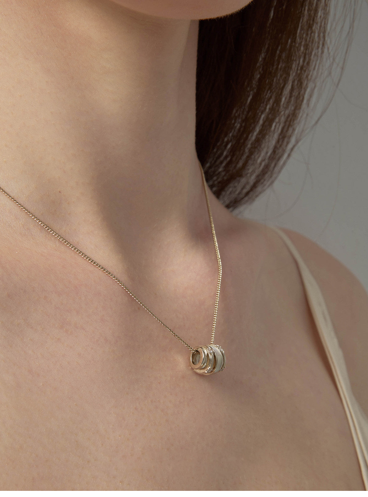 Multi-Ring White Mother of Pearl Barrel Pendant Necklace for Women Large Size Cubic Zirconia Minimalist Stackable Daily Wedding Jewelry Gift  LUNA-X243