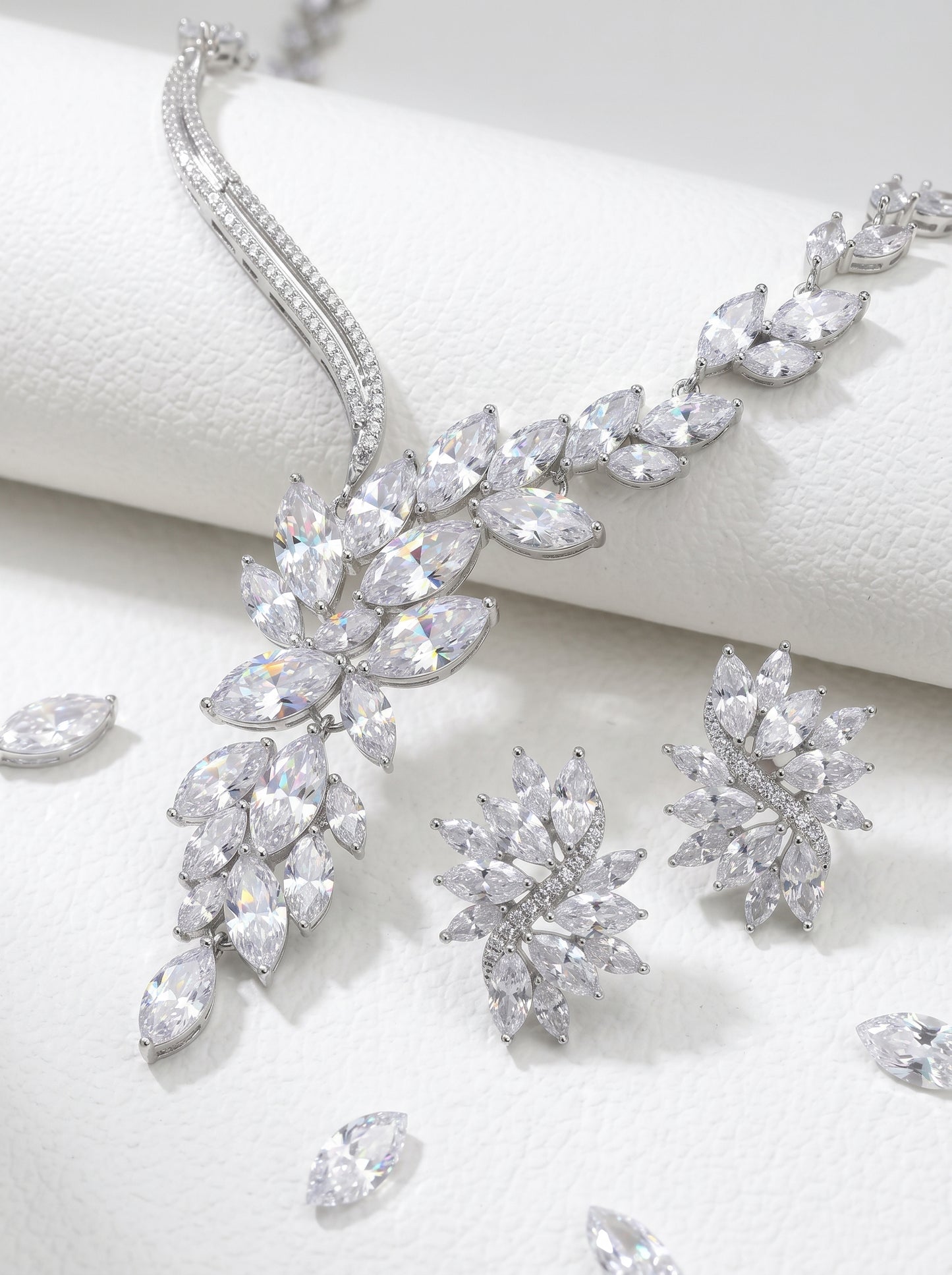 "Goddess of Laurel" Vintage Asymmetric Wedding Jewelry Set, Radiant Cluster Leaf Choker, Statement Floral Earrings & Adjustable Bracelet Trio LUNA-X169