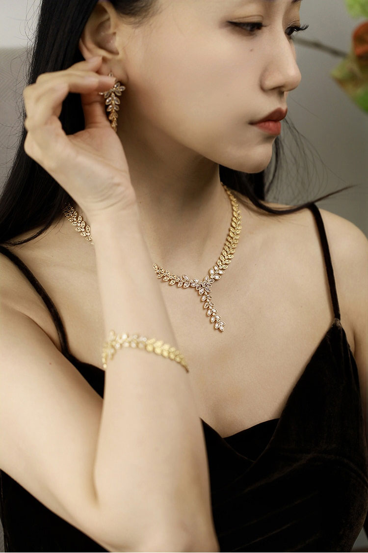 Elegant Crystal Leaf 3-Piece Jewelry Set for Women, Y-Drop Necklace Long Dangle Earrings Matching Bracelet Wedding Bridal Formal Banquet Fine Jewelry Gift LUNA-X302