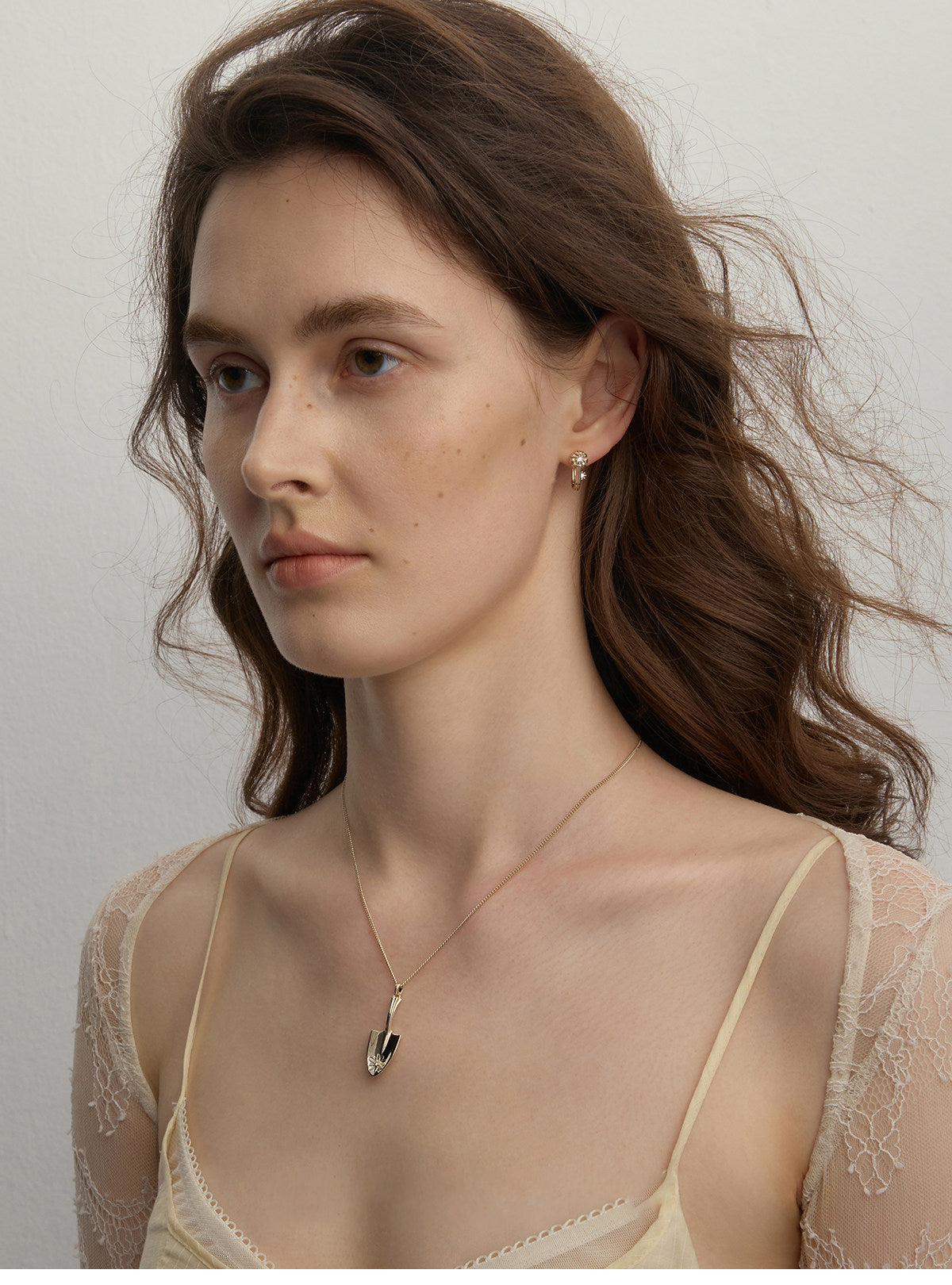 Dual Size Garden Trowel Daisy Pendant Necklace For Women Light Titanium Gold Plated Copper Zircon Nature Gardener Jewelry Mini Short Chain & Oversized Extra Long Sweater Chain Two Options   LUNA-X270
