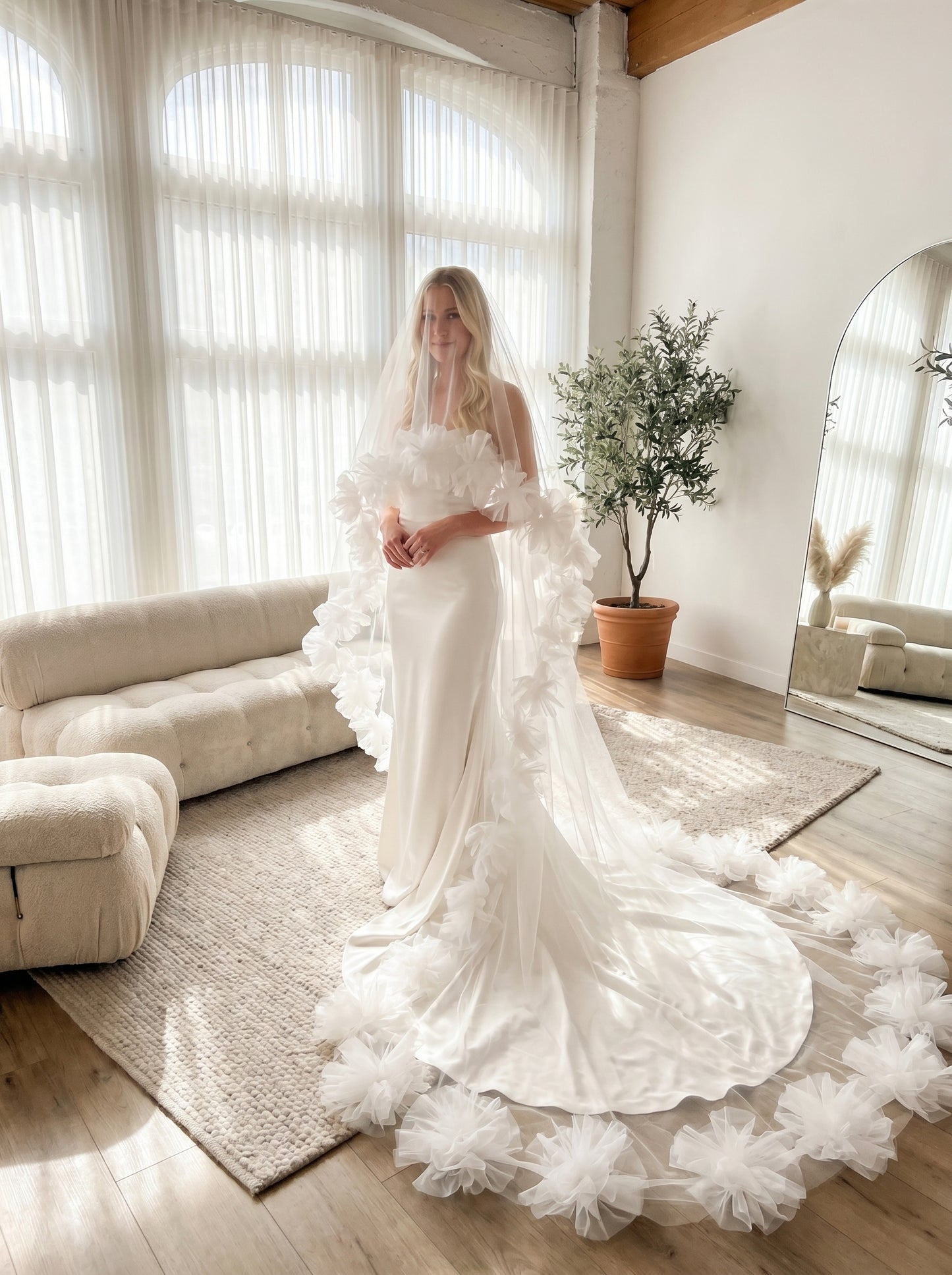 Luxury 118" Royal Cathedral Full Circle Veil - 3m Single Layer Soft Tulle Drop Veil, Comb-Free Seamless Wedding Veil LUNA-X50