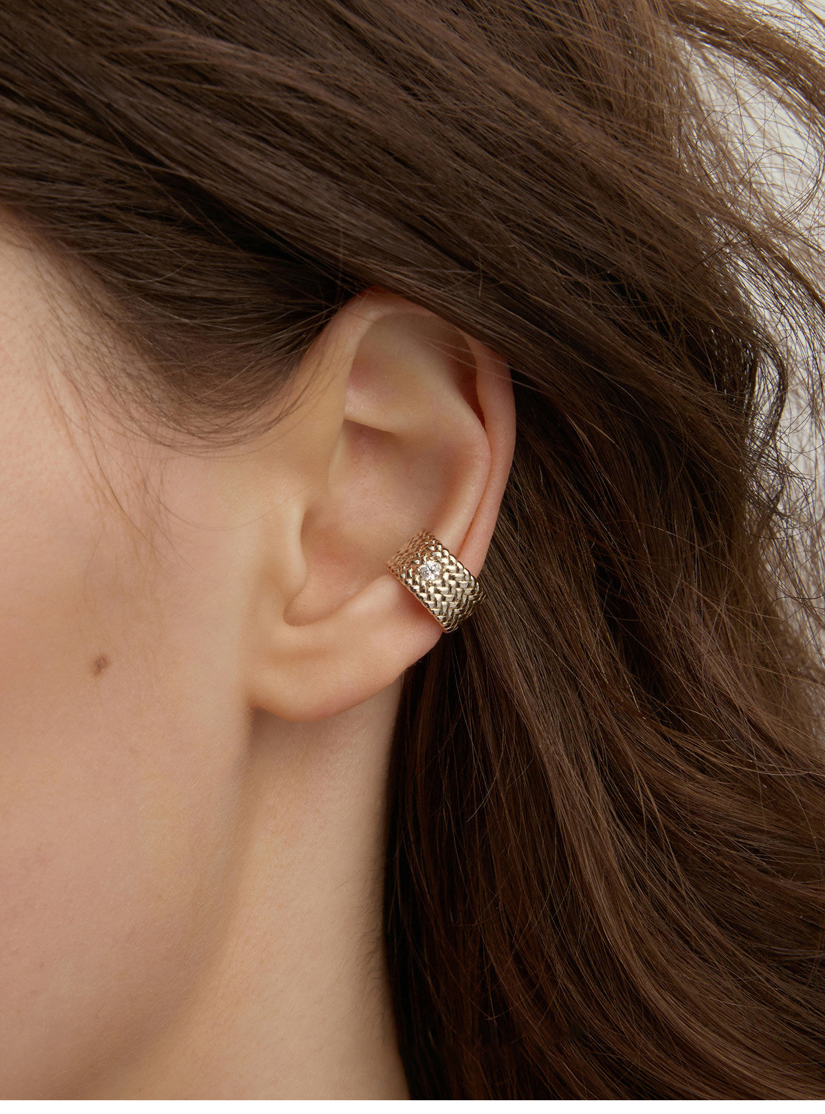SUN HUNTER Woven Mesh Huggie Hoop Earrings & Ear Cuffs For Women S925 Silver Post Zircon Inlaid Two Tone Light Titanium Gold Silver Vintage Textured No Piercing Ear Jewelry Set  LUNA-X272