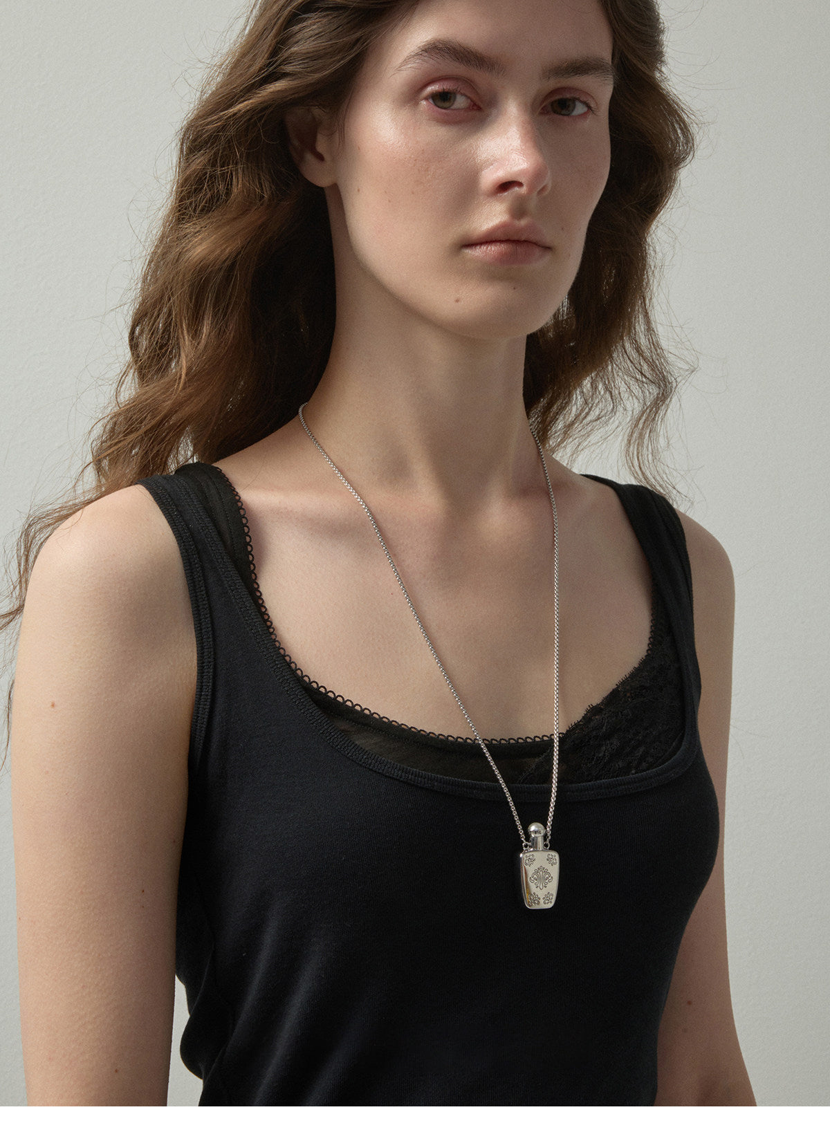 Vintage Engraved Perfume Bottle Pendant Long Necklace, Faux Pearl Cap Adjustable Chain for Women  LUNA-X257