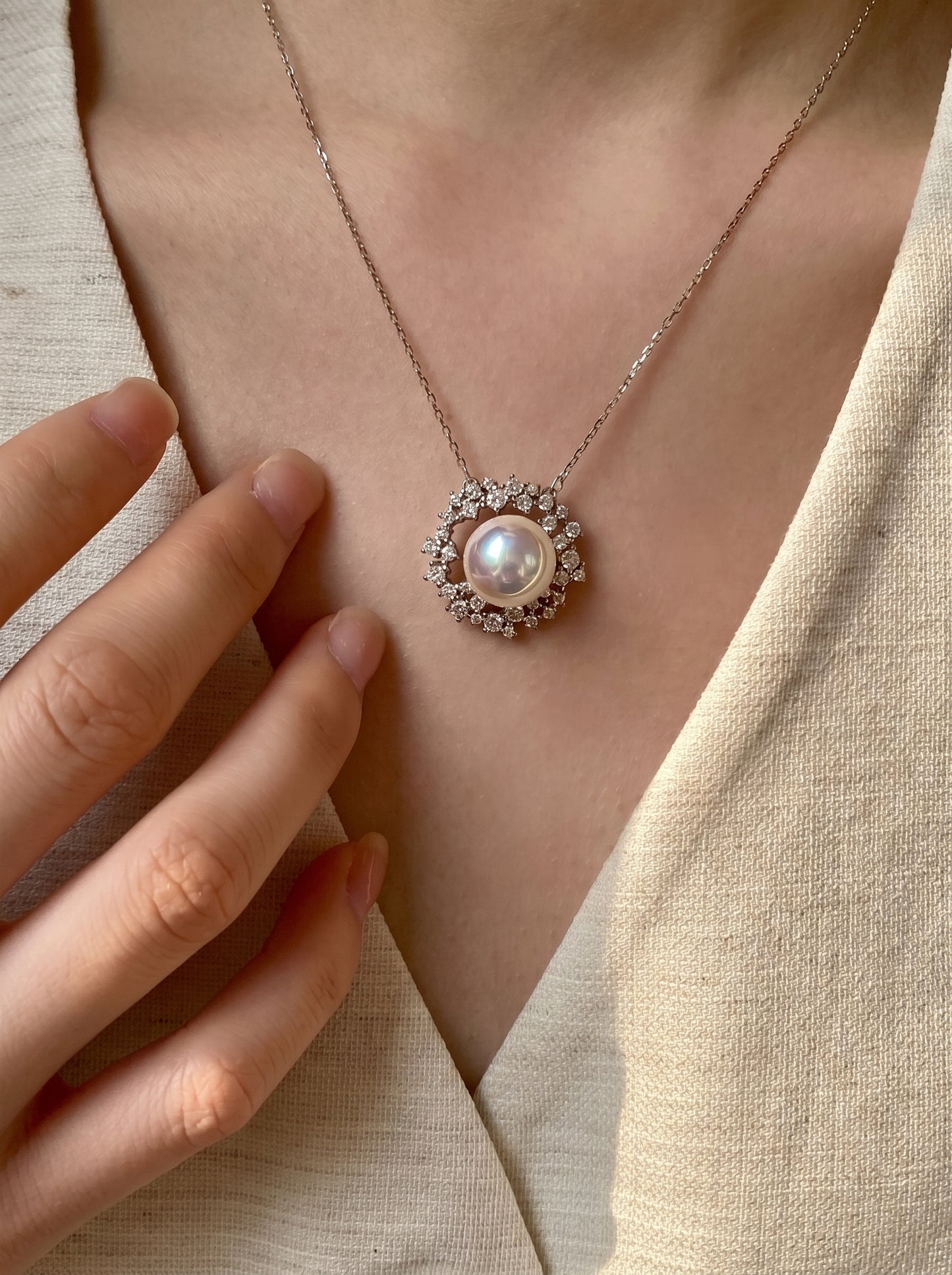 Elegant 12mm Australian White Pearl Wreath Halo Necklace for Women, Solid 925 Sterling Silver Sparkling Cubic Zirconia Pendant Adjustable 40+5cm Chain Bridal Wedding Fine Jewelry Gift  LUNA-X290