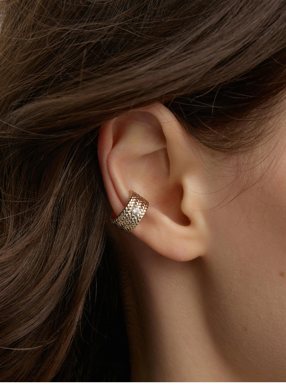 SUN HUNTER Woven Mesh Huggie Hoop Earrings & Ear Cuffs For Women S925 Silver Post Zircon Inlaid Two Tone Light Titanium Gold Silver Vintage Textured No Piercing Ear Jewelry Set  LUNA-X272