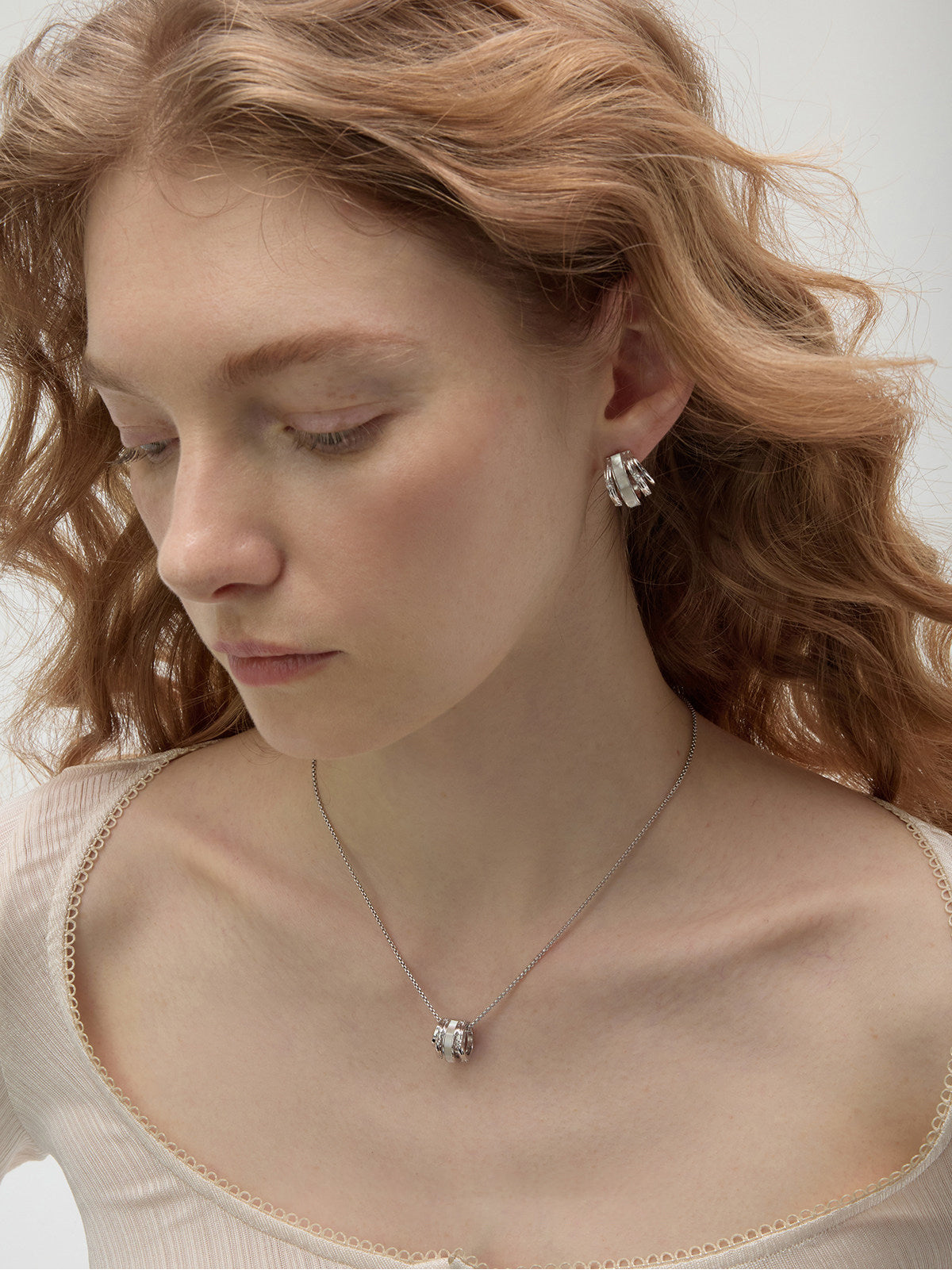 Multi-Ring White Mother of Pearl Barrel Pendant Necklace for Women Large Size Cubic Zirconia Minimalist Stackable Daily Wedding Jewelry Gift  LUNA-X243