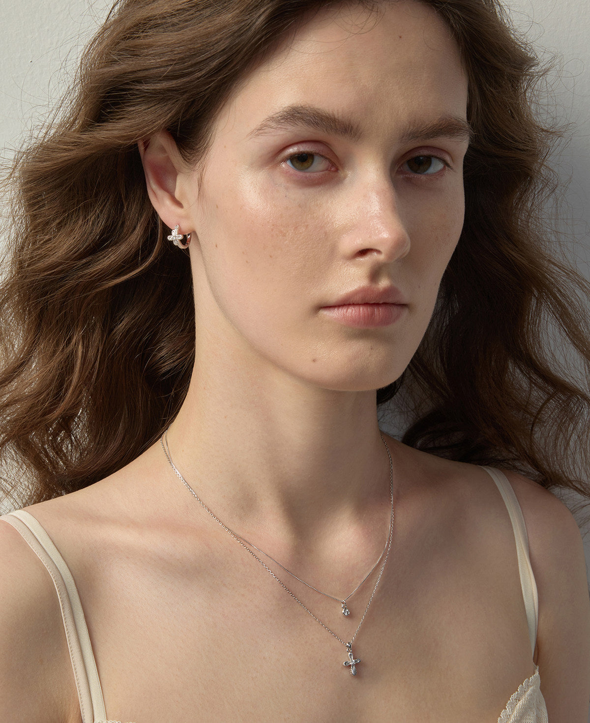 Vintage Gothic Lace Cross Hoop Earrings Non Pierced Ear Cuffs For Women Florence Cathedral Design Dainty Zircon Jewelry Two Tone Gold Silver LUNA-X265