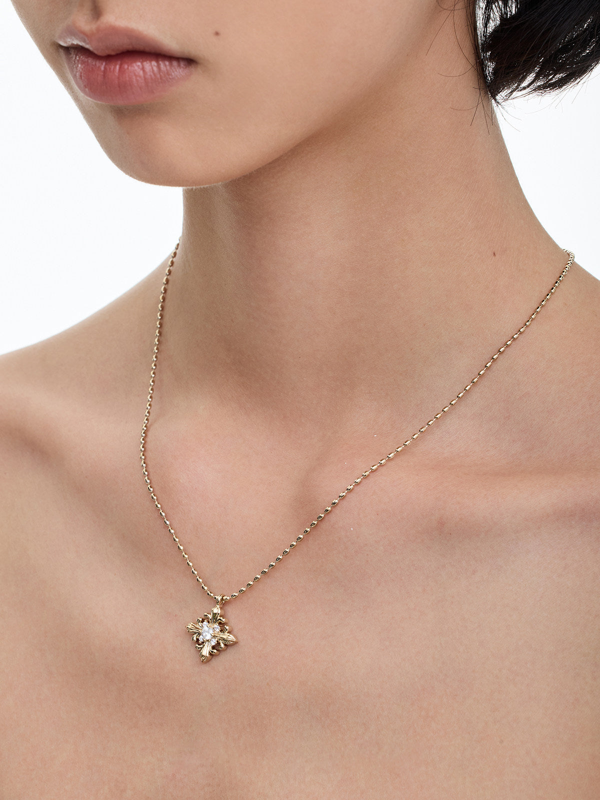 Two Layer Pearl Iris Fleur-de-Lis Necklace for Women Vintage Star Sun Zircon Pendant Dainty Stackable Bridal Jewelry Gift  LUNA-X246