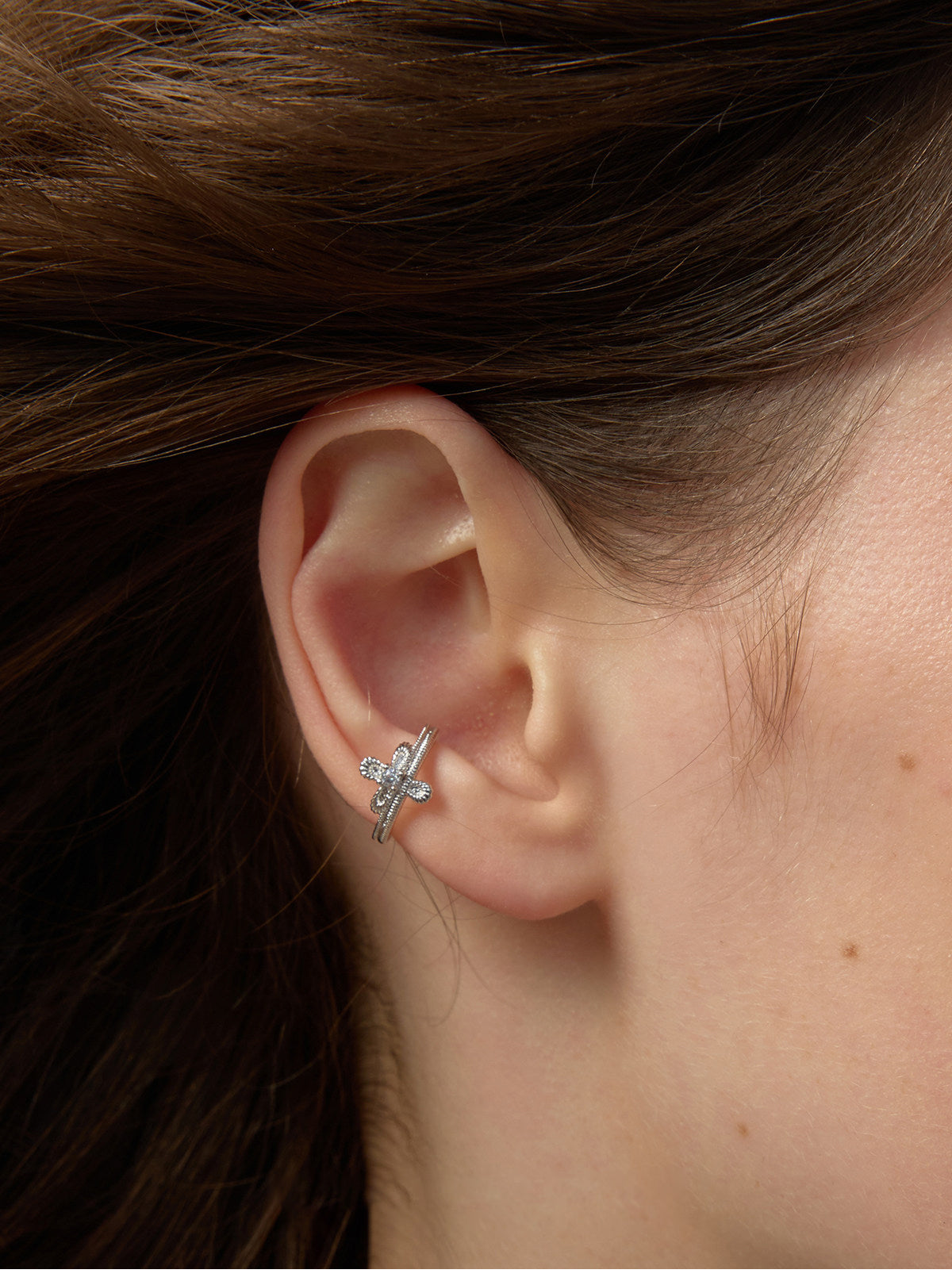 Vintage Gothic Lace Cross Hoop Earrings Non Pierced Ear Cuffs For Women Florence Cathedral Design Dainty Zircon Jewelry Two Tone Gold Silver LUNA-X265