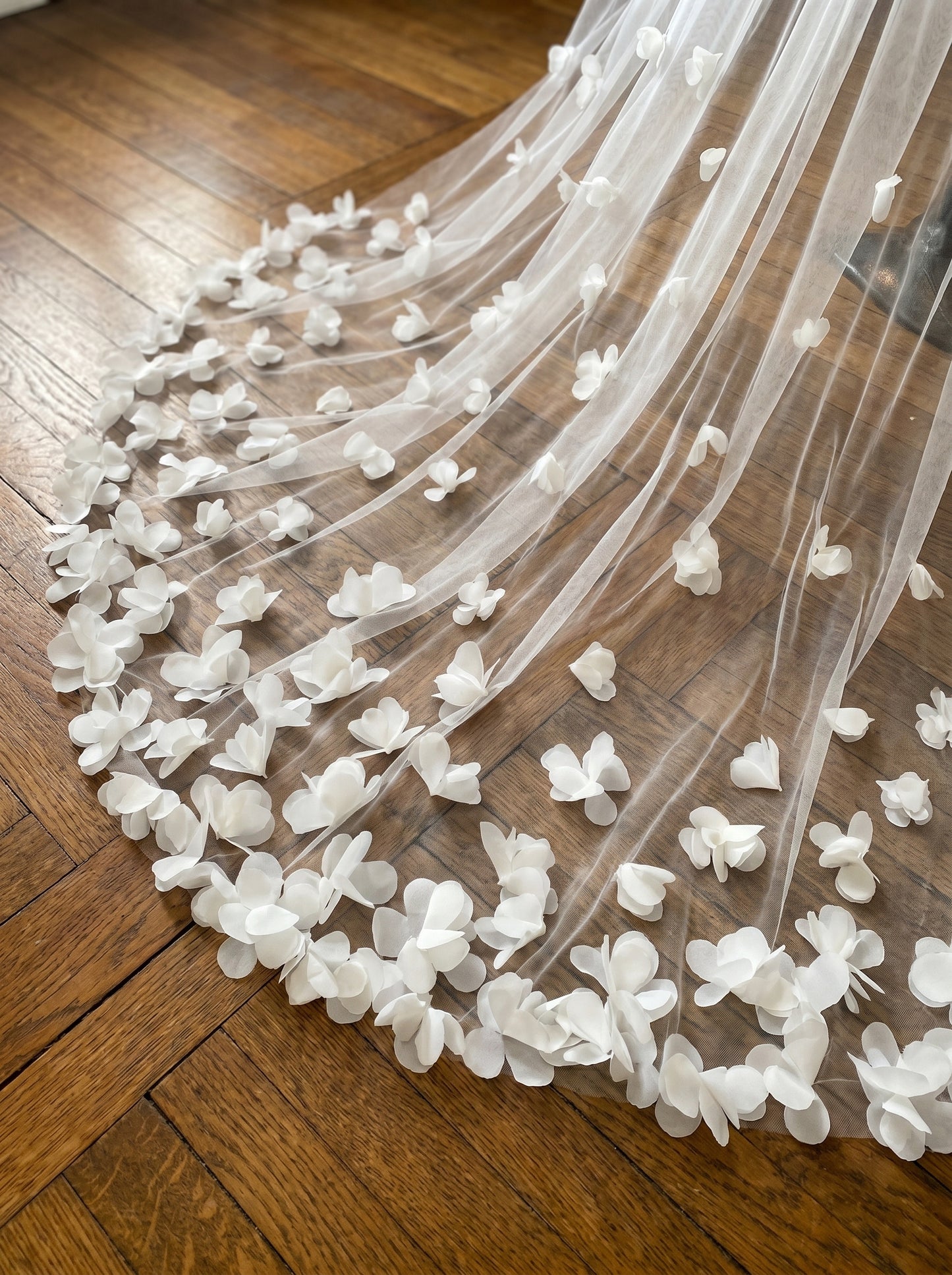 Couture 3D Floral Wedding Veil - 118" Long Handcrafted Organza Flower Cathedral Veil, No Comb for Styling Freedom LUNA-X06