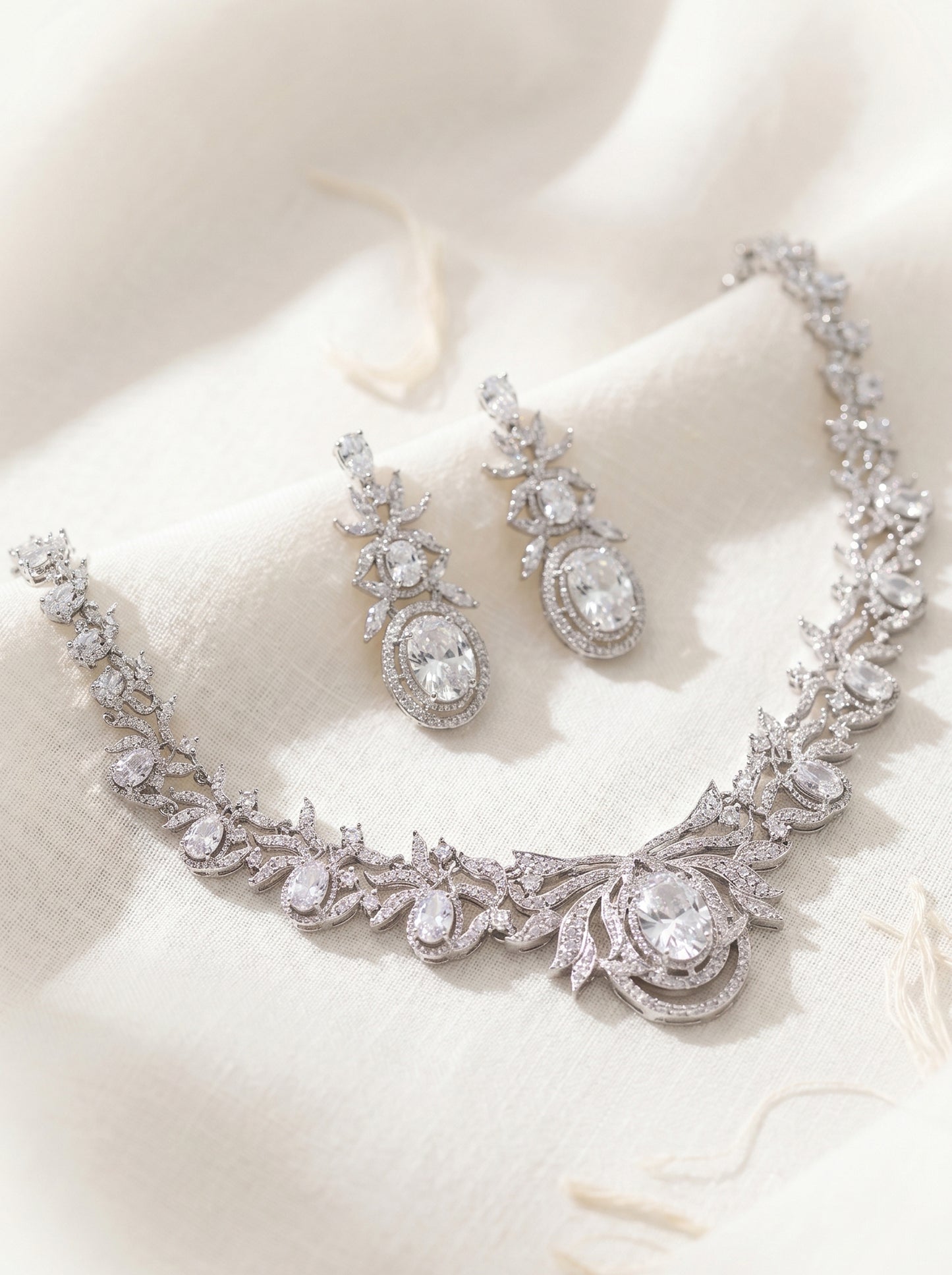 Luxury 3A Cubic Zirconia Bridal Jewelry Set, Platinum-Plated Handcrafted Prong Setting Necklace and Drop Earrings Set for Bride LUNA-X175