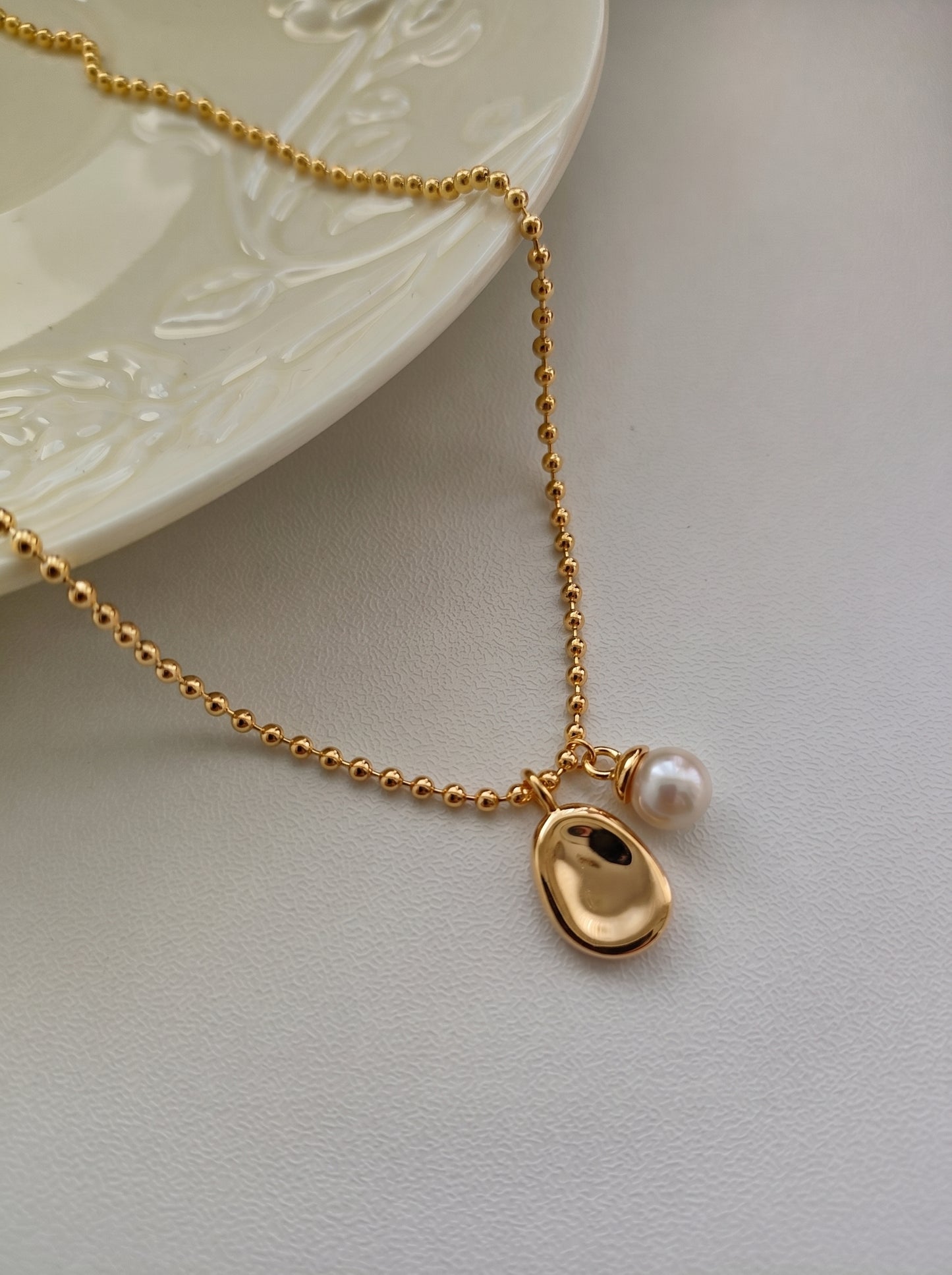 Dainty Bead Chain Oval Disc Natural Pearl Pendant Necklace S925 Sterling Silver Vintage Gold Platinum Minimalist Women Daily Bridal Jewelry Gift   LUNA-X238