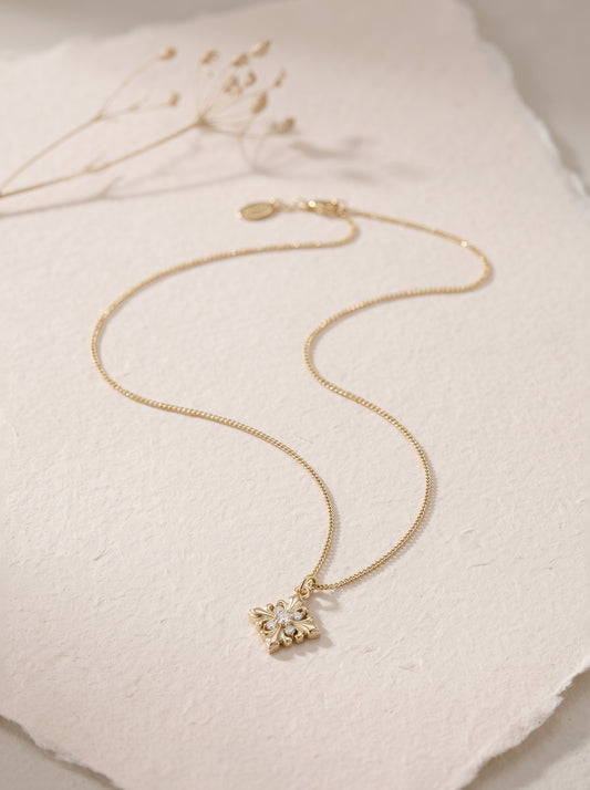 Women’s Vintage French Fleur-de-Lis Iris Necklace, 60cm Long Chain Synthetic Zircon Pendant, Elegant Daily & Wedding Jewelry LUNA-X248