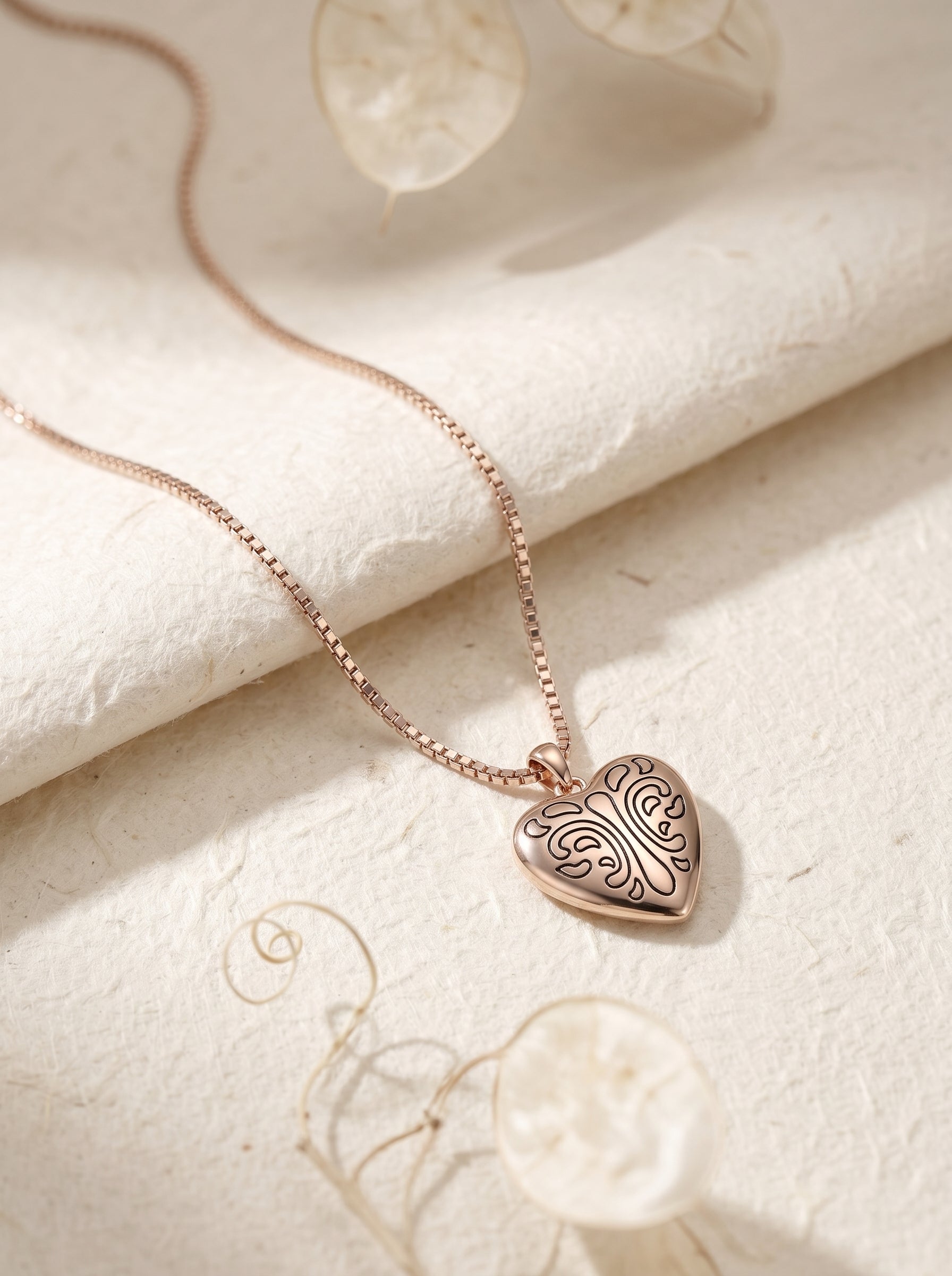 Vintage Engraved Swirl Heart Pendant Necklace For Women Light Titanium Gold Plated Copper Adjustable 36+6cm Box Chain Minimalist Retro Emotional Layering Jewelry  LUNA-X276