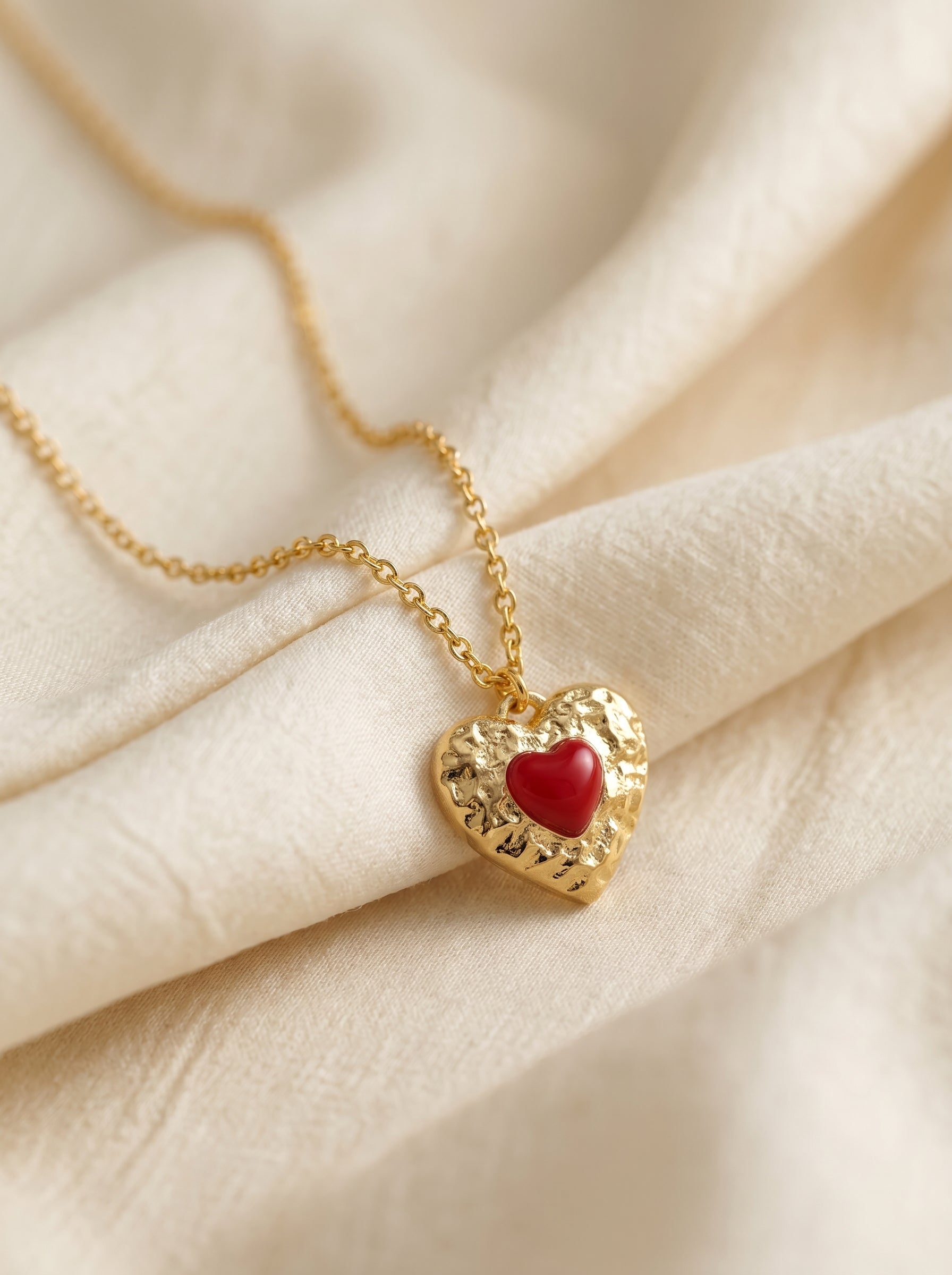 Hammered Red Enamel Heart Pendant Necklace For Women Dainty Adjustable 40+5cm Cable Chain Minimalist Romantic Valentines Daily Layering Jewelry Gift For Girlfriend LUNA-X278