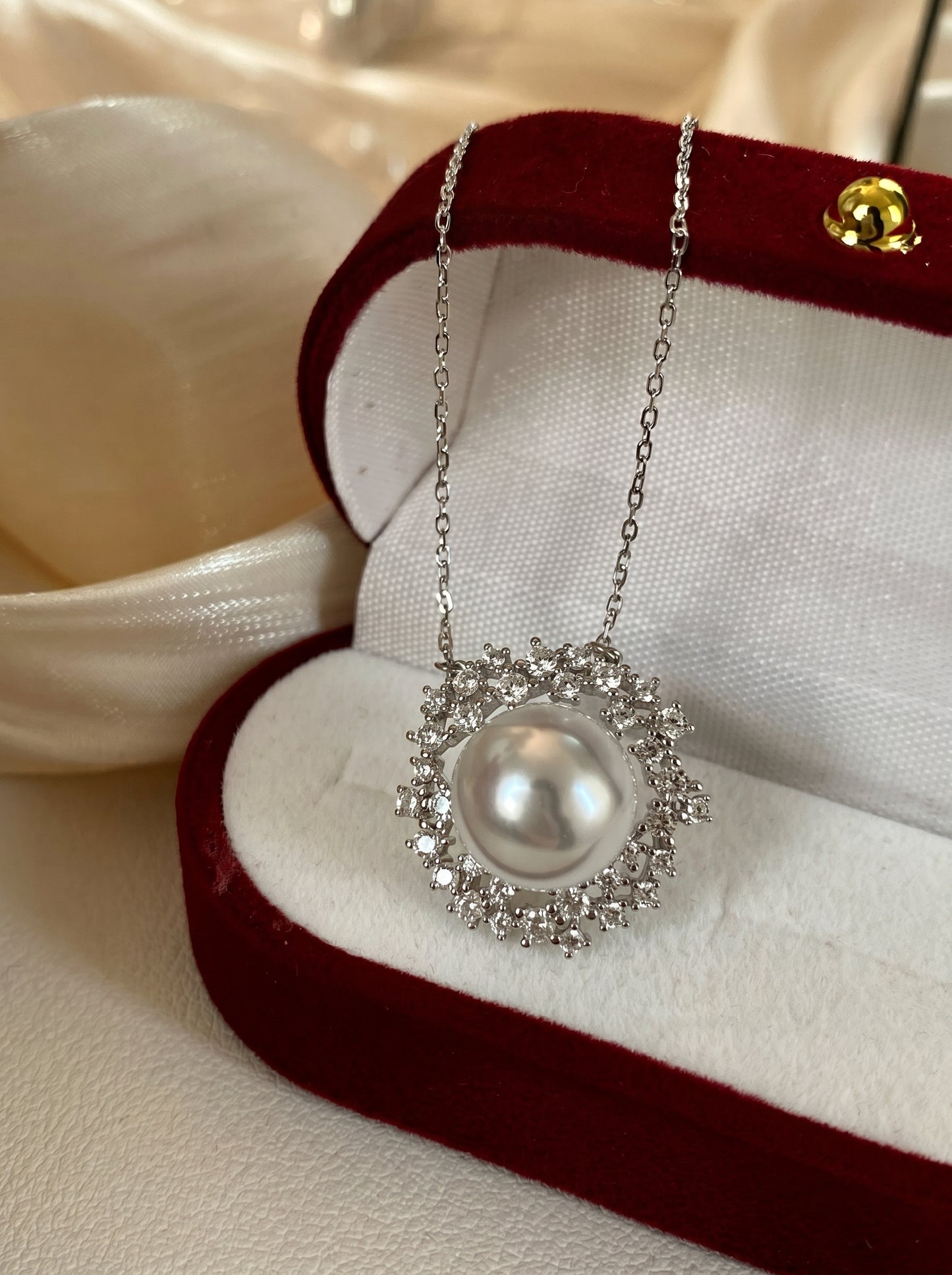 Elegant 12mm Australian White Pearl Wreath Halo Necklace for Women, Solid 925 Sterling Silver Sparkling Cubic Zirconia Pendant Adjustable 40+5cm Chain Bridal Wedding Fine Jewelry Gift  LUNA-X290