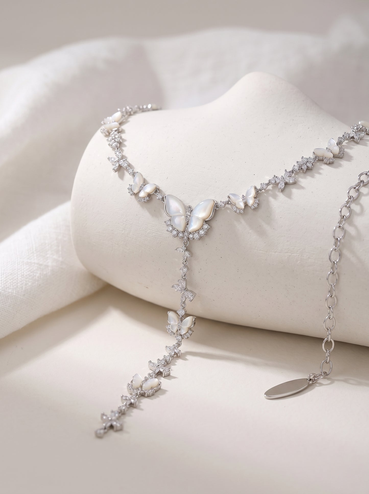 Dainty White Shell Butterfly Y-Drop Tassel Necklace for Women, Shiny Cubic Zirconia Inlaid Adjustable 50+10cm Extension Chain Silver Tone Elegant Wedding Bridal Evening Party Fine Jewelry Gift   LUNA-X297