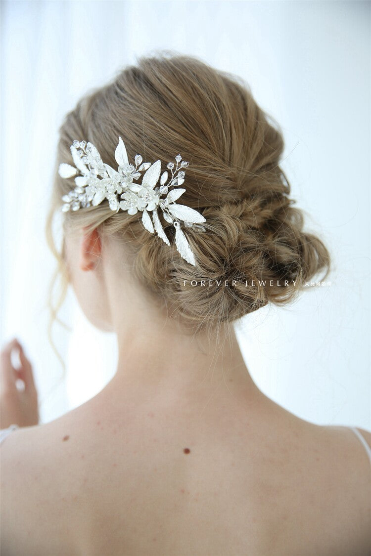 Silver Crystal Floral Bridal Hair Comb with Glass Rhinestones - Wedding Headpiece (14.5cm) LUNA-X193