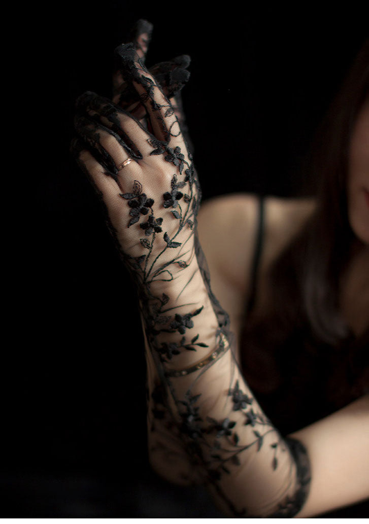 Gothic Black Lace Bridal Gloves - 50cm Long Embroidered Tattoo-Effect Sheer Wedding Gloves - Vintage Noir Floral Opera Mittens for Photo Shoot & Elopement LUNA-X312