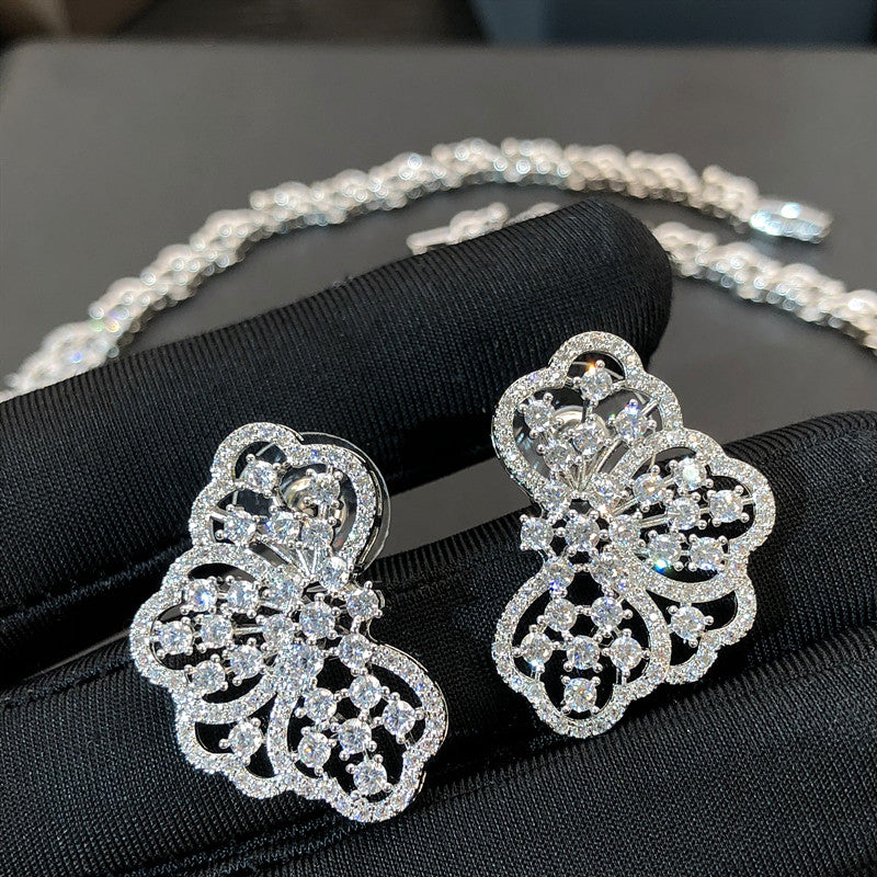 Grand Starburst Medallion Bridal Jewelry Set, Luxury Platinum Plated AAA Zircon Geometric Choker Necklace & Dramatic Drop Earrings Set for Royal Wedding & Gala LUNA-X160