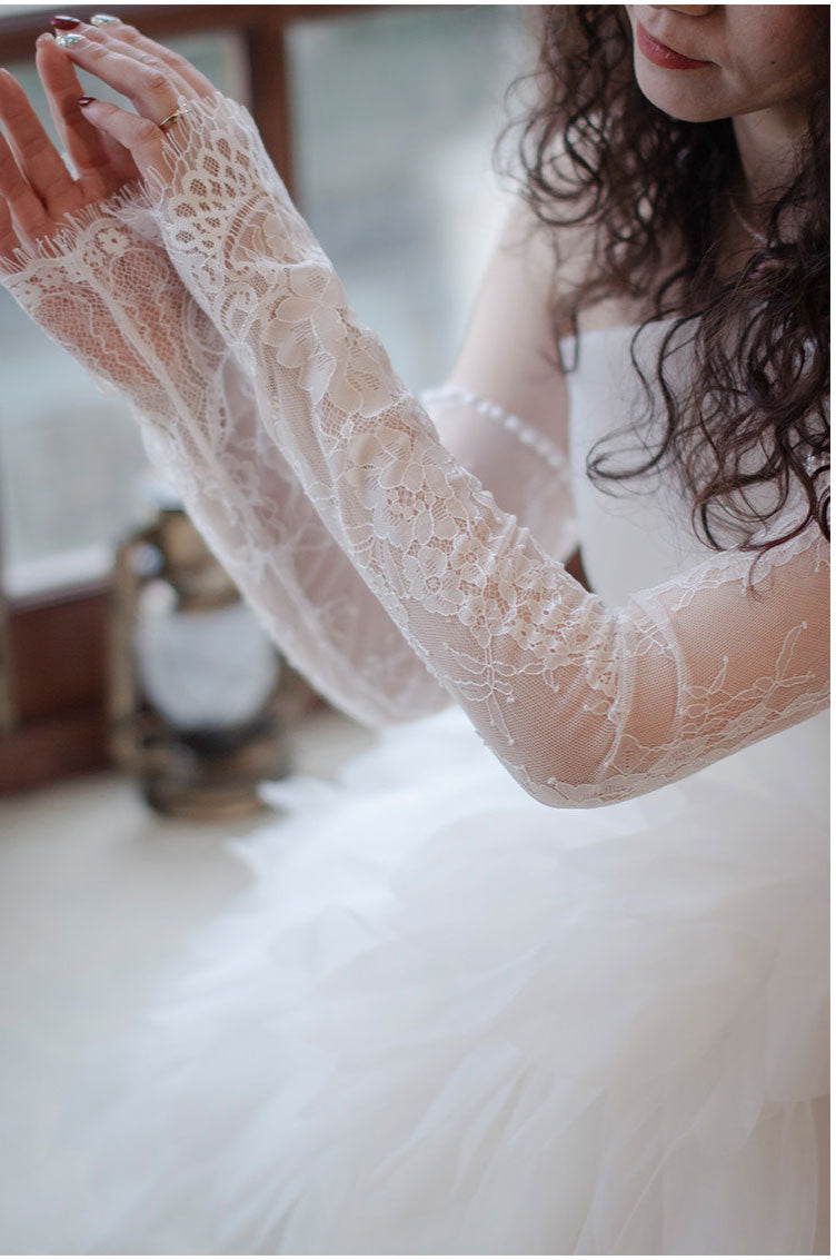 French Eyelash Lace Bridal Gloves - 55cm Opera Length Fingerless Wedding Gloves with Hand-Beaded imitation pearls - Vintage Regencycore White Elopement Mittens LUNA-X314