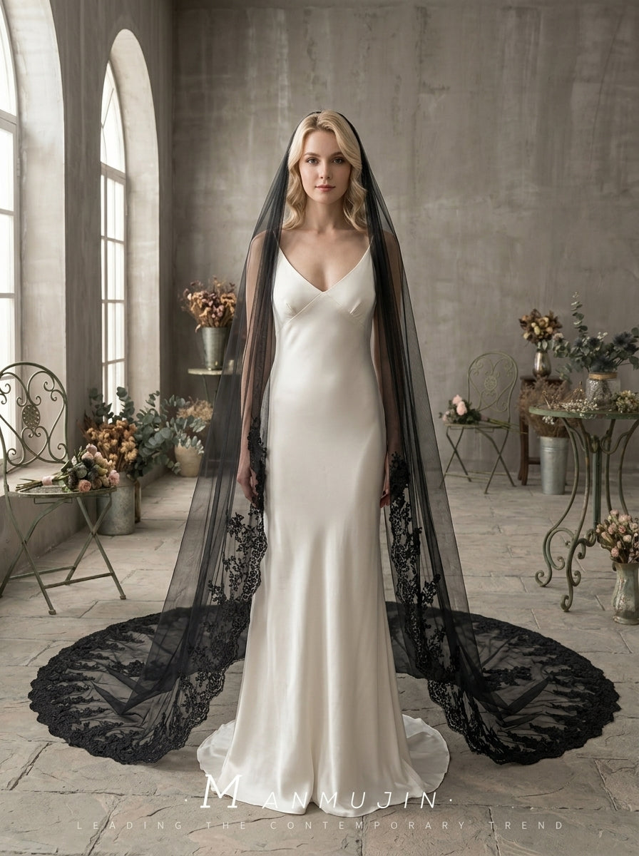 One Tier Black Cathedral Wedding Veil for Bride, 3x2.5 Meters Soft Tulle Large Lace Edge Sparkly Veil with Comb, Ivory/Stark White Contrast LUNA-X65