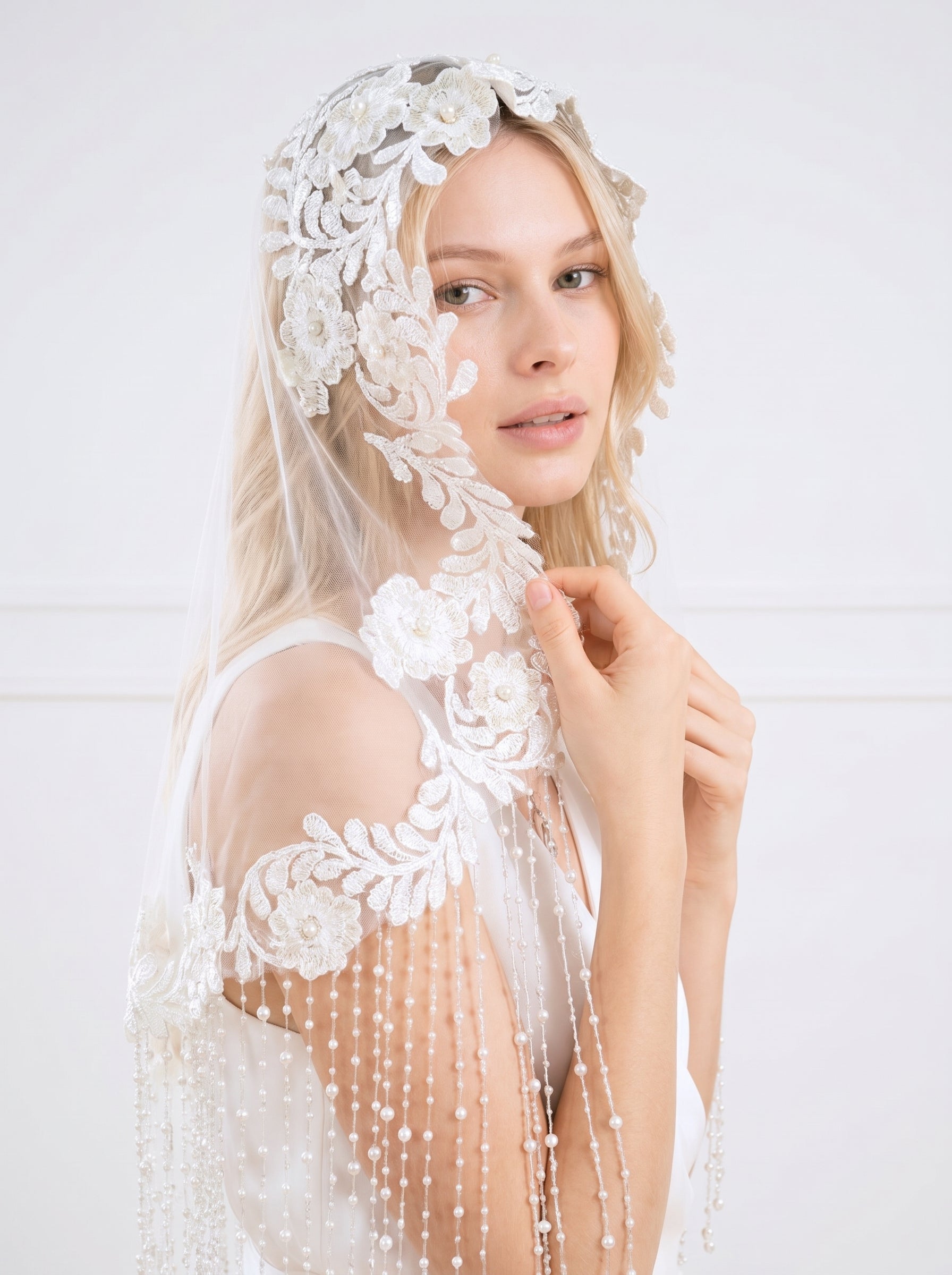 Minimalist Raw Edge Short Wedding Veil - 39 Modern Bridal Tulle, No Comb for Ultimate Styling Freedom  LUNA-X08