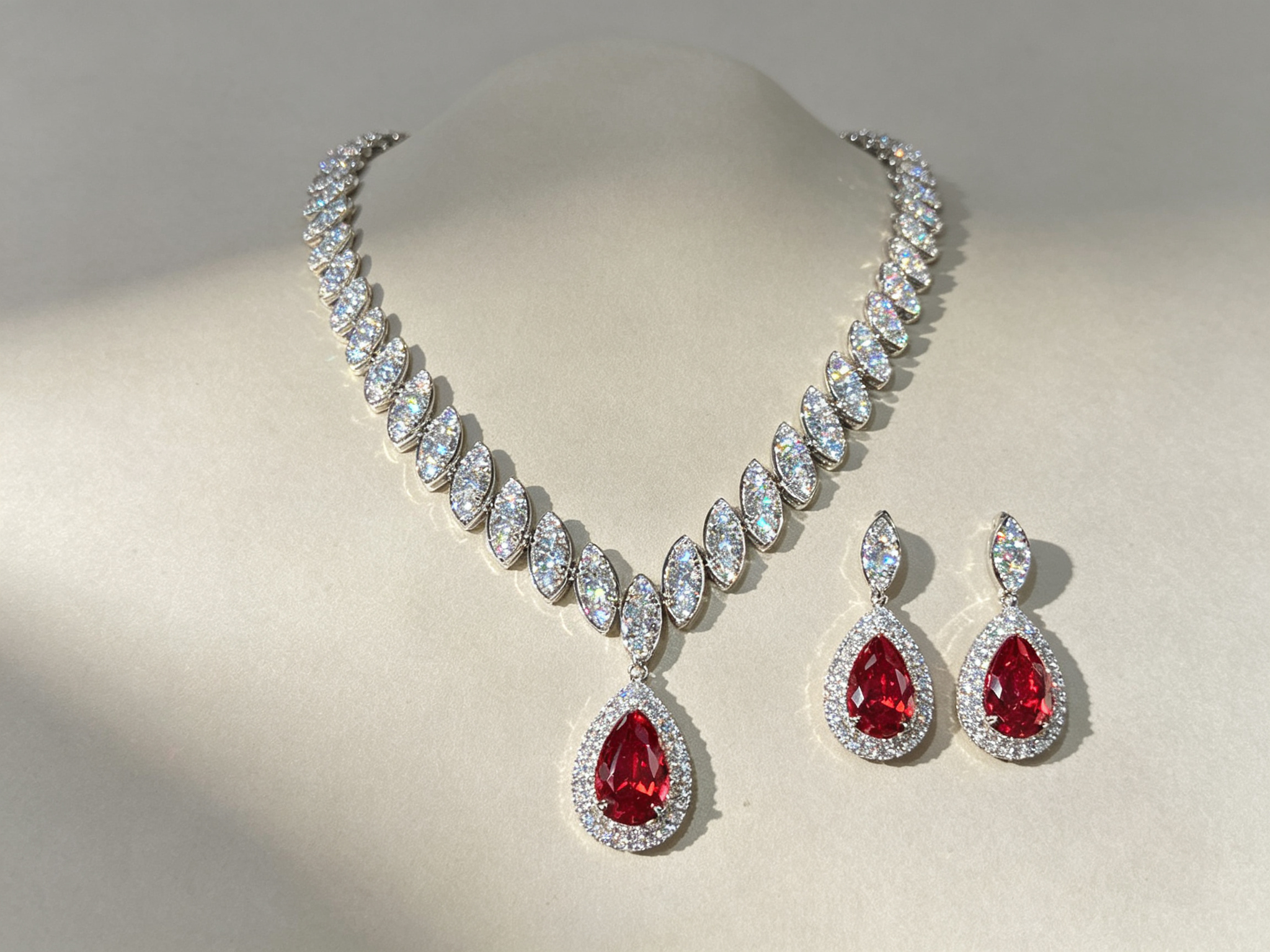 Luxury Teardrop Cubic Zirconia Jewelry Set Elegant Statement Necklace & Dangle Earrings Duo | LUNA-X124