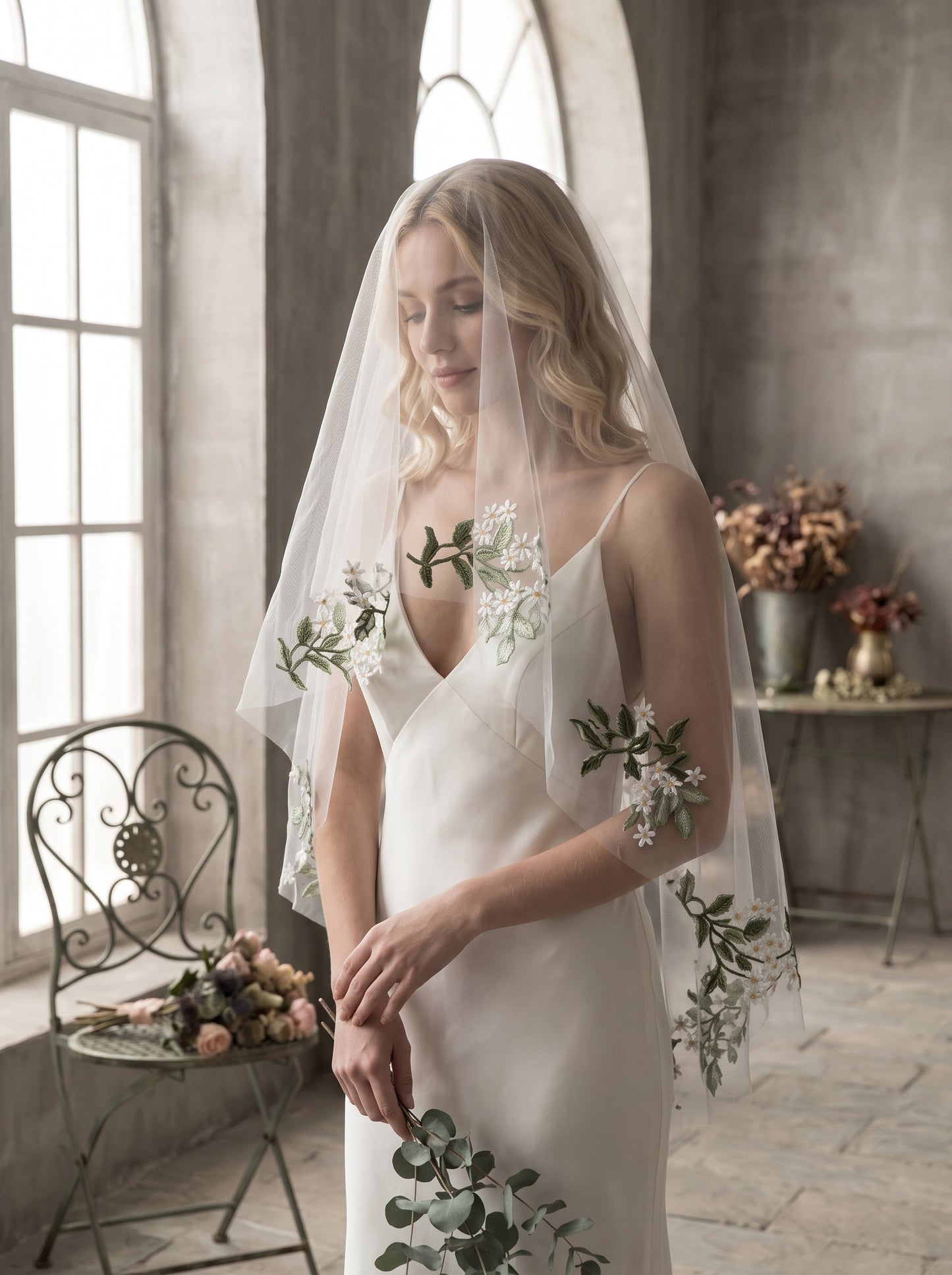 Boho Woodland Embroidered Wedding Veil with Comb - Single Tier Green Leaves & White Floral Bridal Veil, Elegant Fingertip Length Soft Tulle Veil LUNA-X338