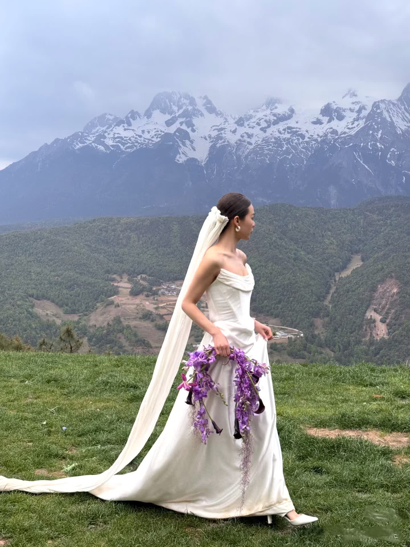 Effortless Crinkled Silk-Feel Bridal Veil with Ruffled Petal Headband - Soft Textured Cascading Wedding Veil, Boho Floor-Sweeping Elopement Veil  LUNA-X363