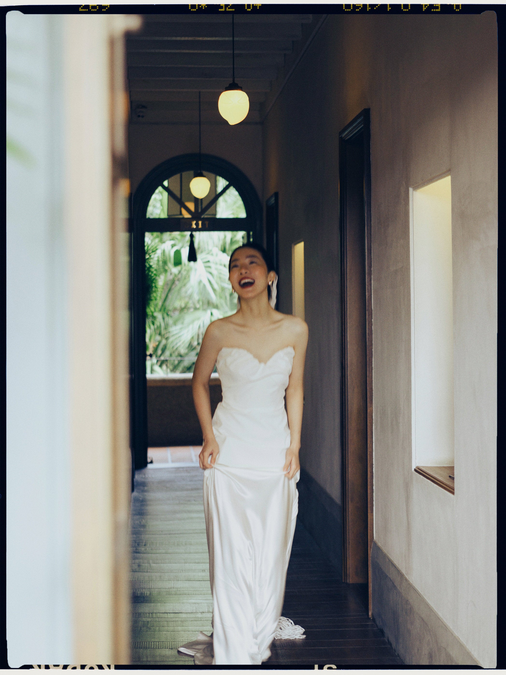 Avant-Garde Geometric Crochet Lattice Bridal Veil - Modern Retro Open-Knit Mesh Cathedral Veil, Whimsical Boho Floor-Sweeping Statement Elopement Veil  LUNA-X365