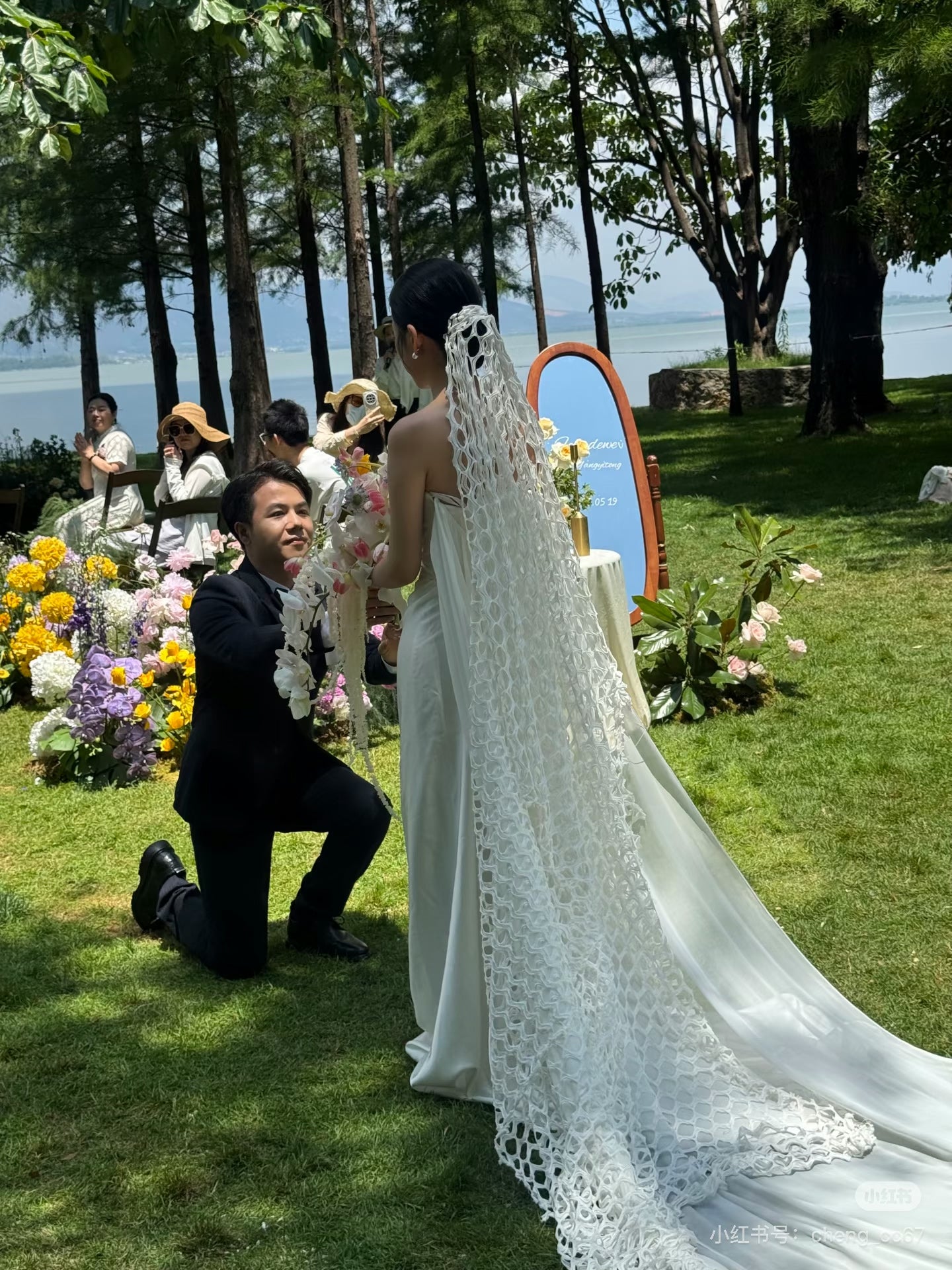Avant-Garde Geometric Crochet Lattice Bridal Veil - Modern Retro Open-Knit Mesh Cathedral Veil, Whimsical Boho Floor-Sweeping Statement Elopement Veil  LUNA-X365
