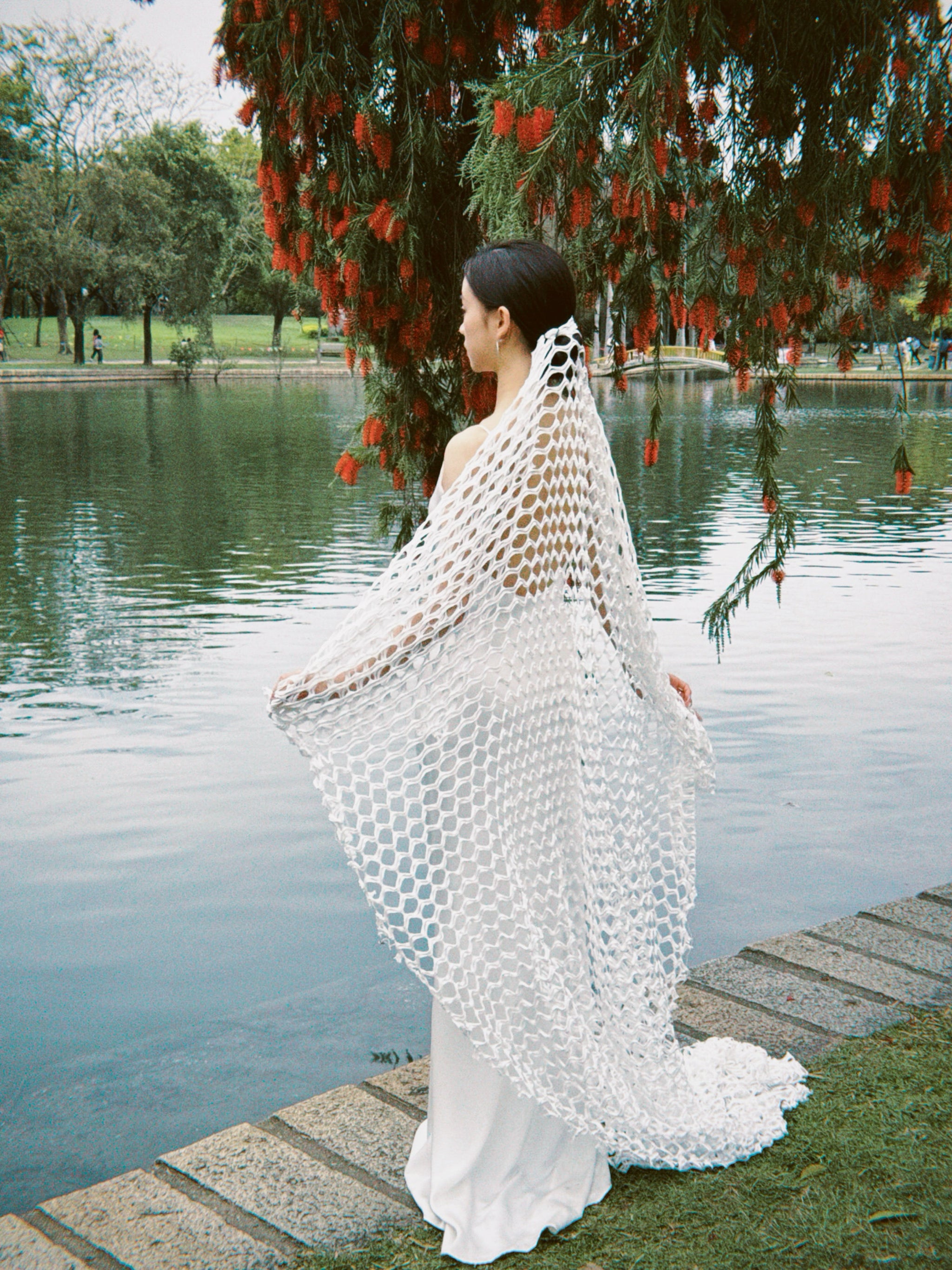 Avant-Garde Geometric Crochet Lattice Bridal Veil - Modern Retro Open-Knit Mesh Cathedral Veil, Whimsical Boho Floor-Sweeping Statement Elopement Veil  LUNA-X365