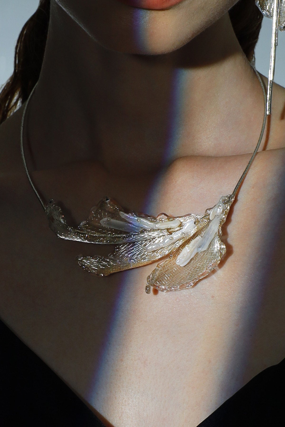 Avant-Garde Hand-Woven Metallic Mesh Collar - Deconstructed Leaf Choker Necklace with Bar-Shaped Shell Beads and Clear Lucite Drops  LUNA-X382