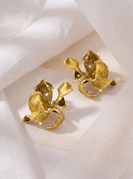 Avant-Garde Hand-Woven Metallic Mesh Flower Earrings - Deconstructed Liquid-Edge Floral Studs with Clear Melting Ice Accent  LUNA-X387